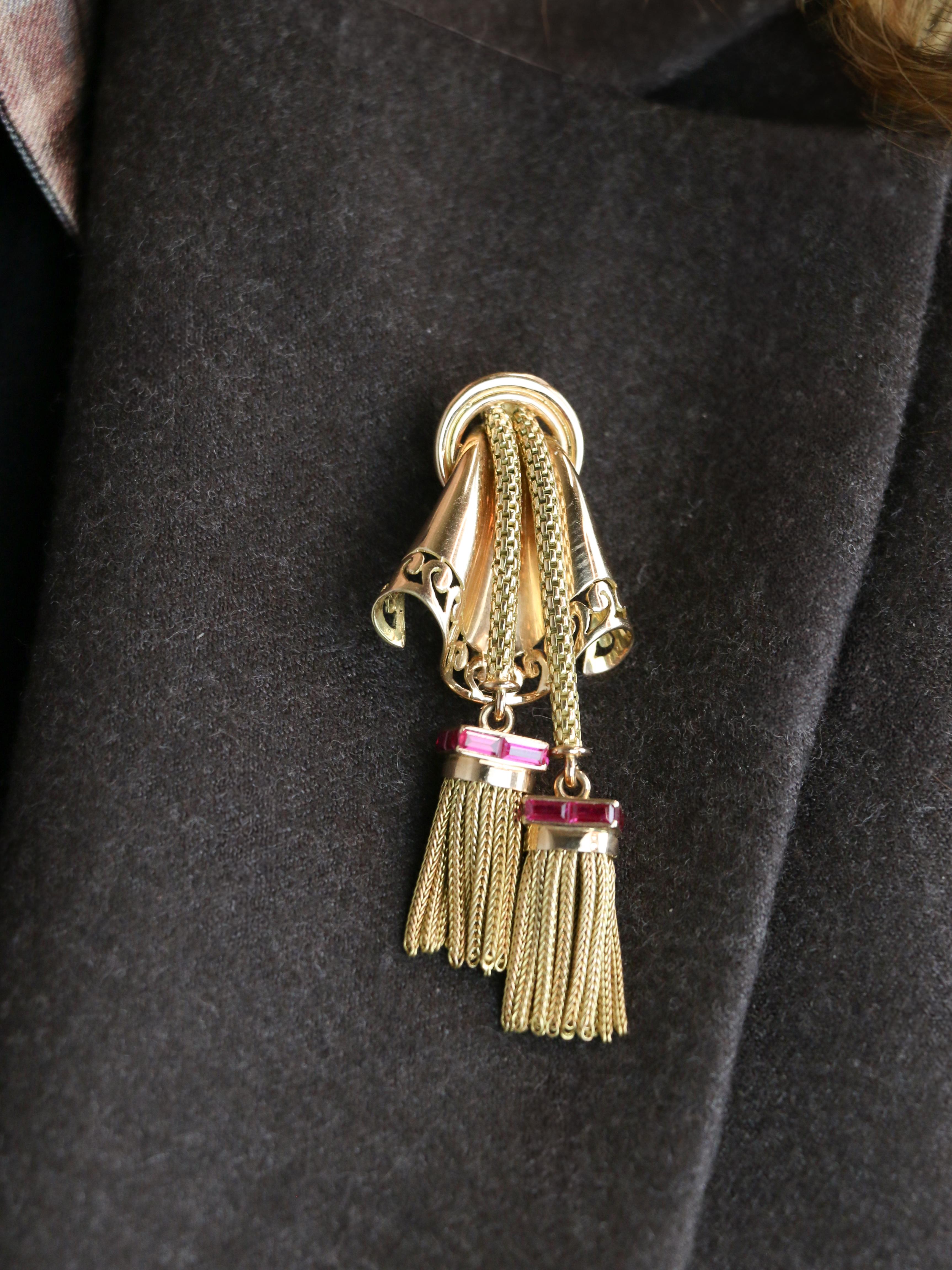 Broche passementerie or jaune rubis calibrés