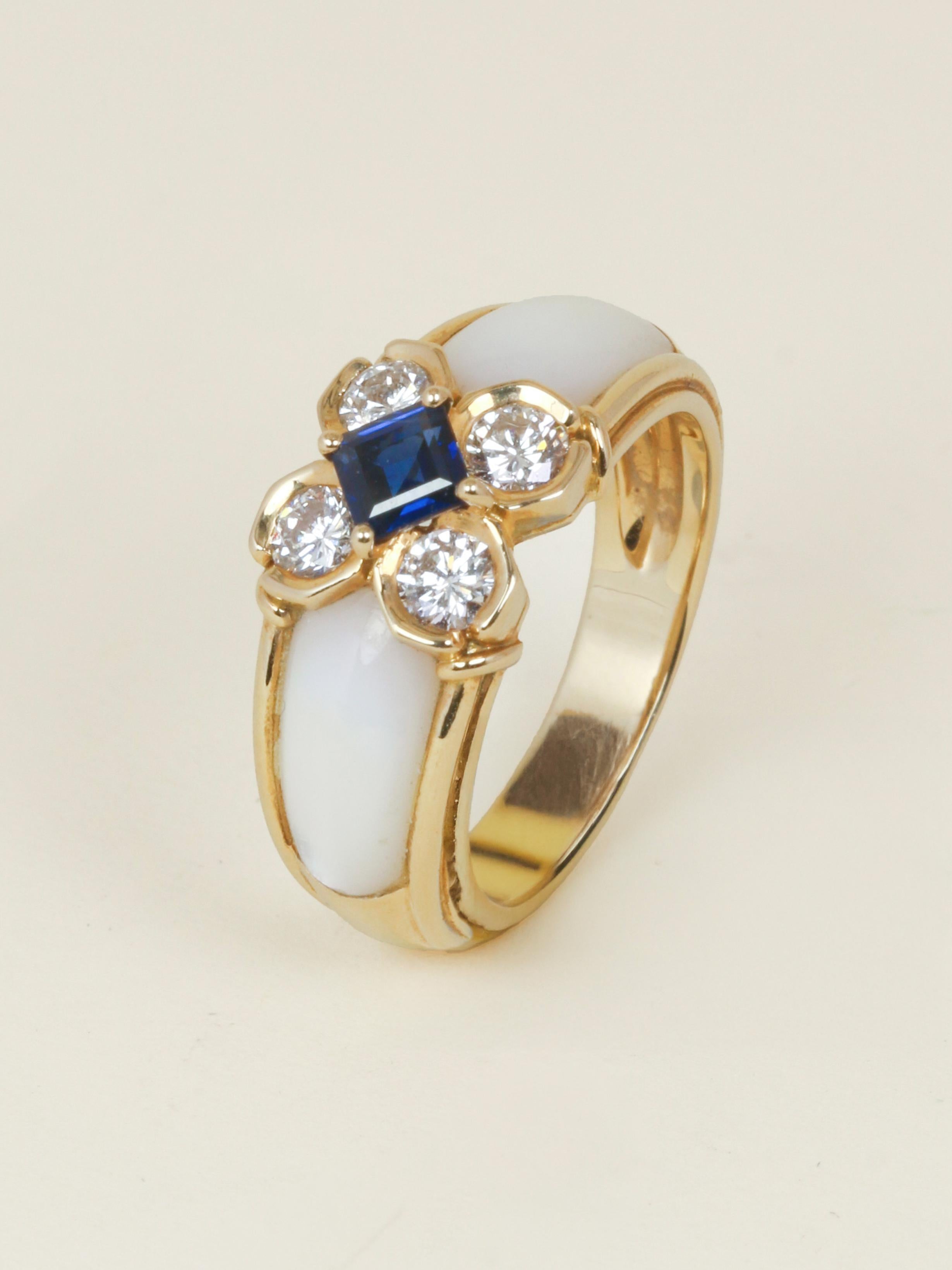 Bague trèfle nacre saphir diamants