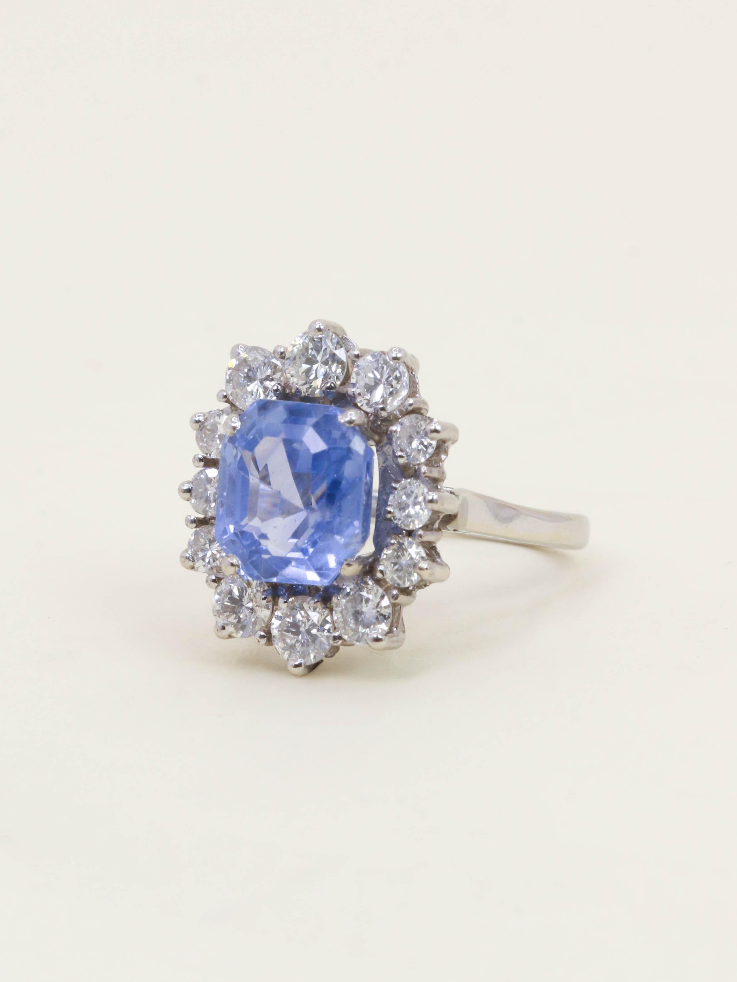 Bague marguerite or blanc saphir 5 carats diamants