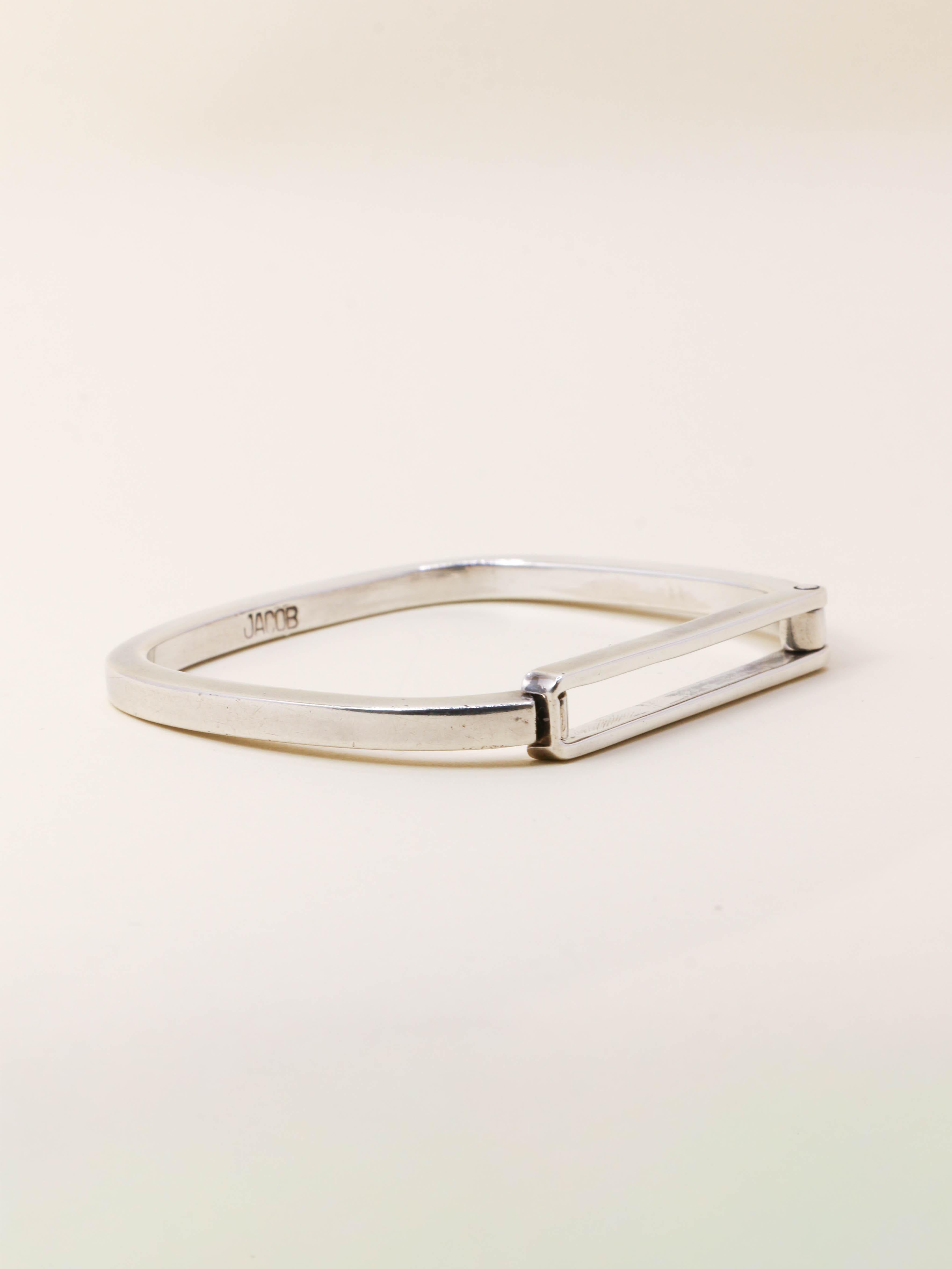 JACOB Bracelet jonc carré en argent