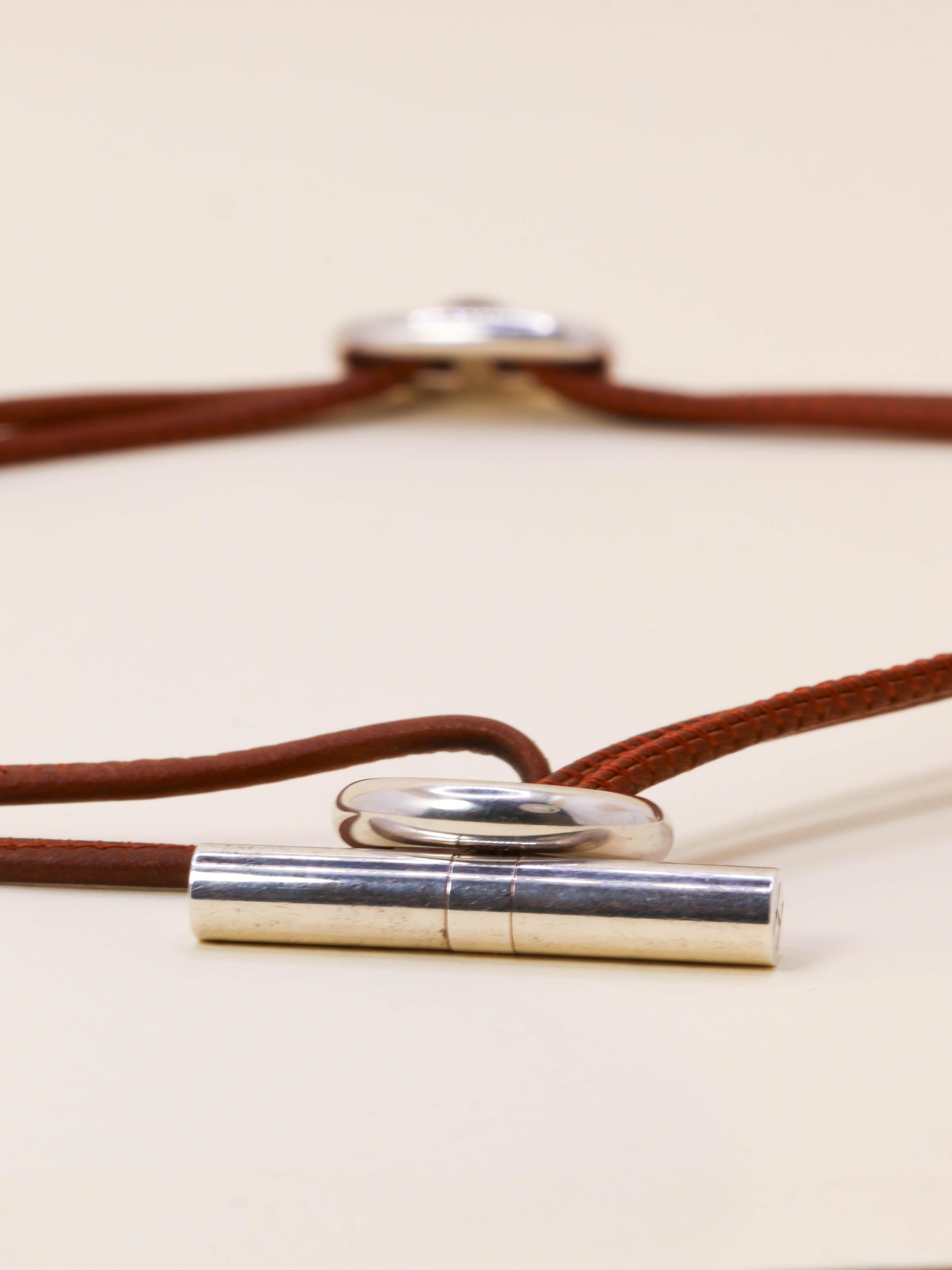 HERMES Collier GLENAN argent cuir marron