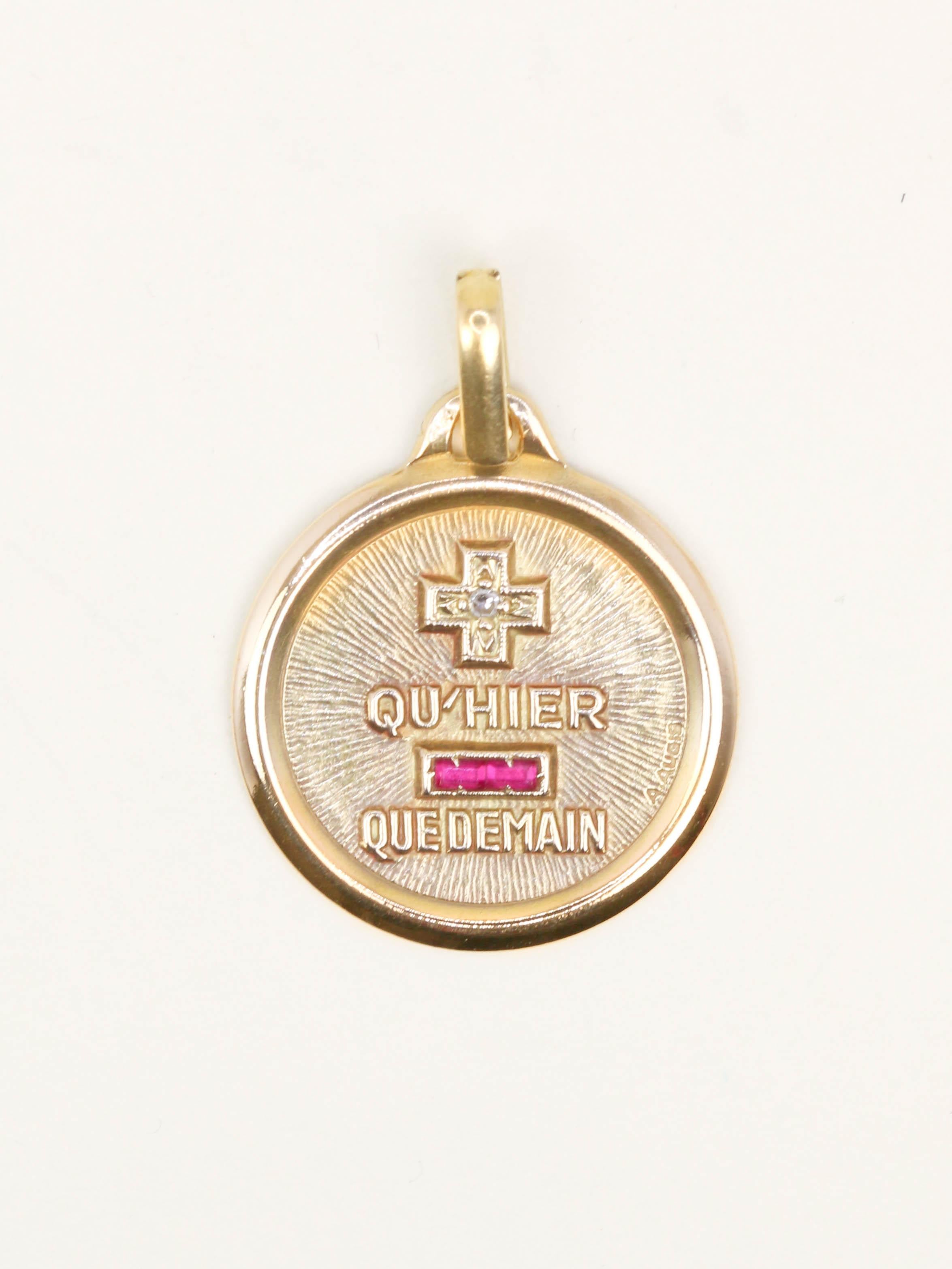 Medaille amour Augis ronde Plus hier Moins demain or jaune rubis diamants