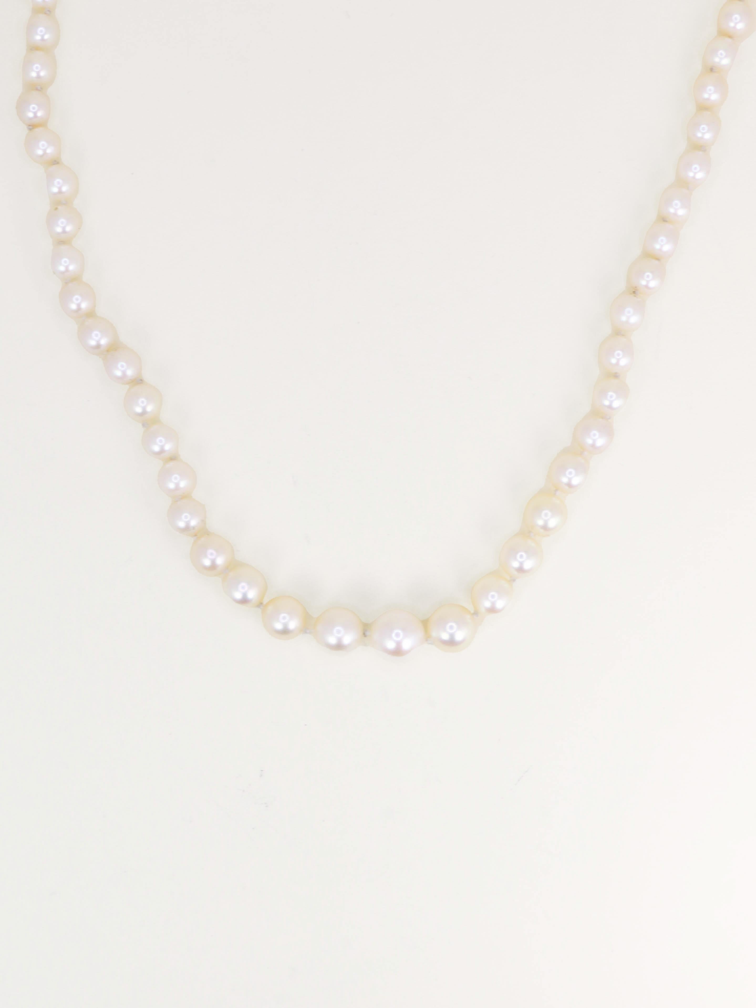 BOUCHERON Collier de perles de culture