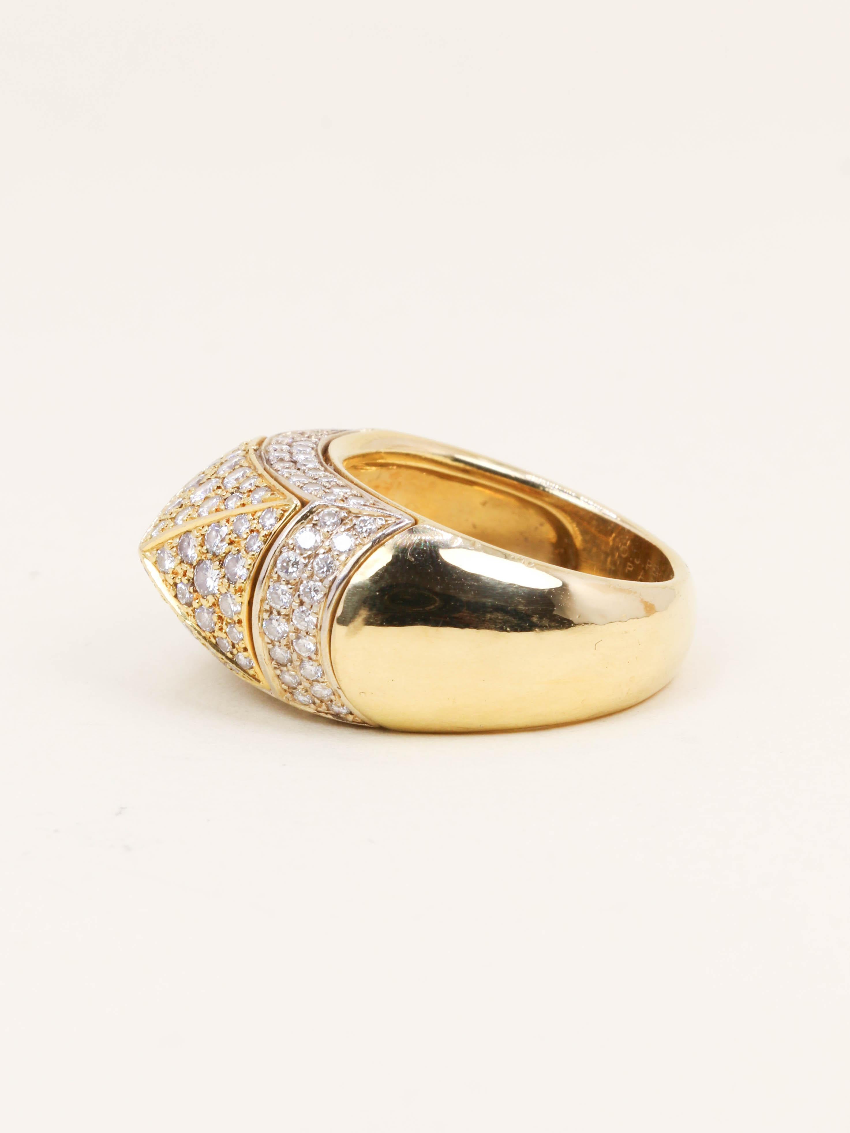 OJ PERRIN Bague pyramide or jaune diamants