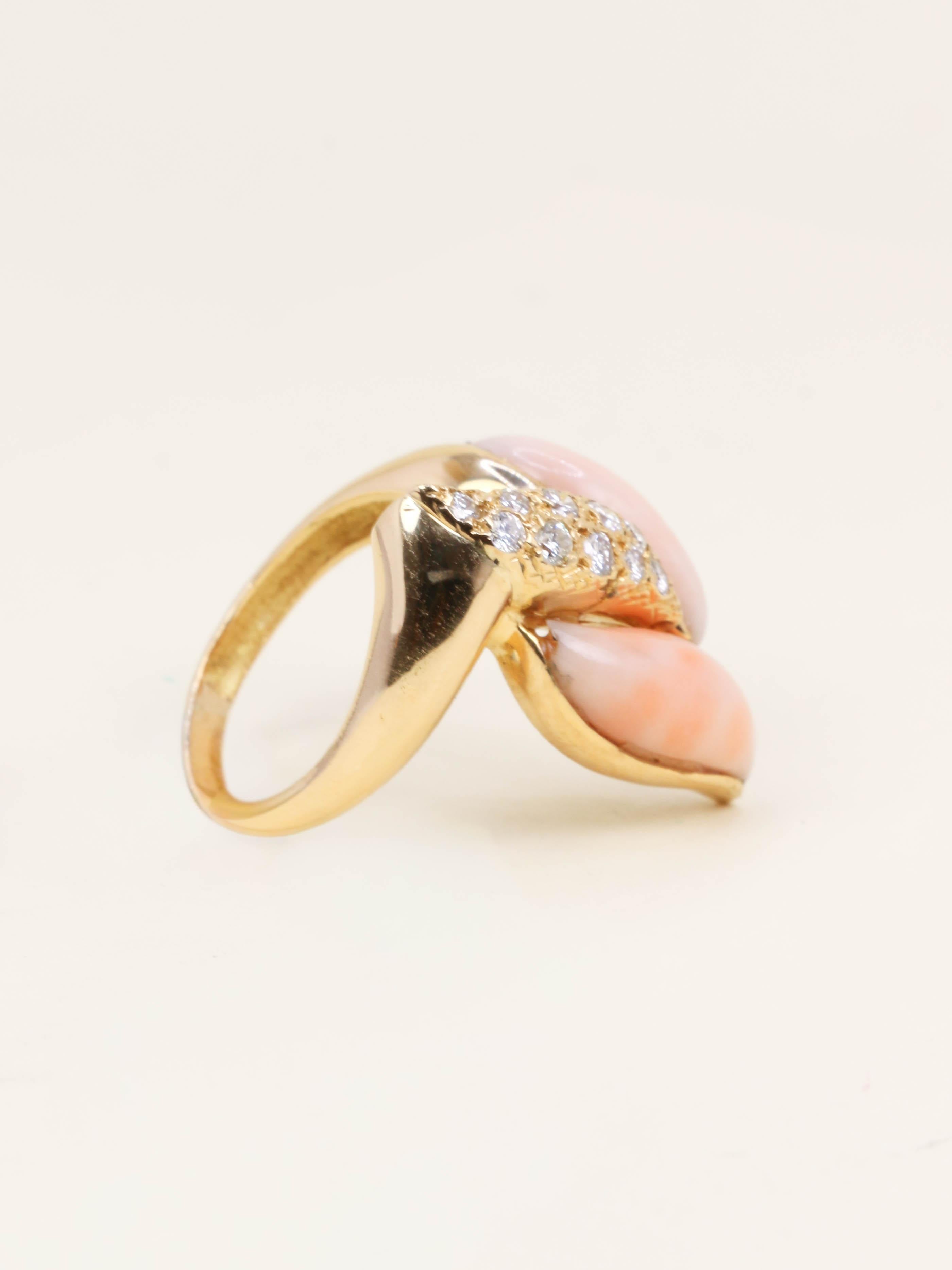 Bague or jaune corail peau d'ange diamants