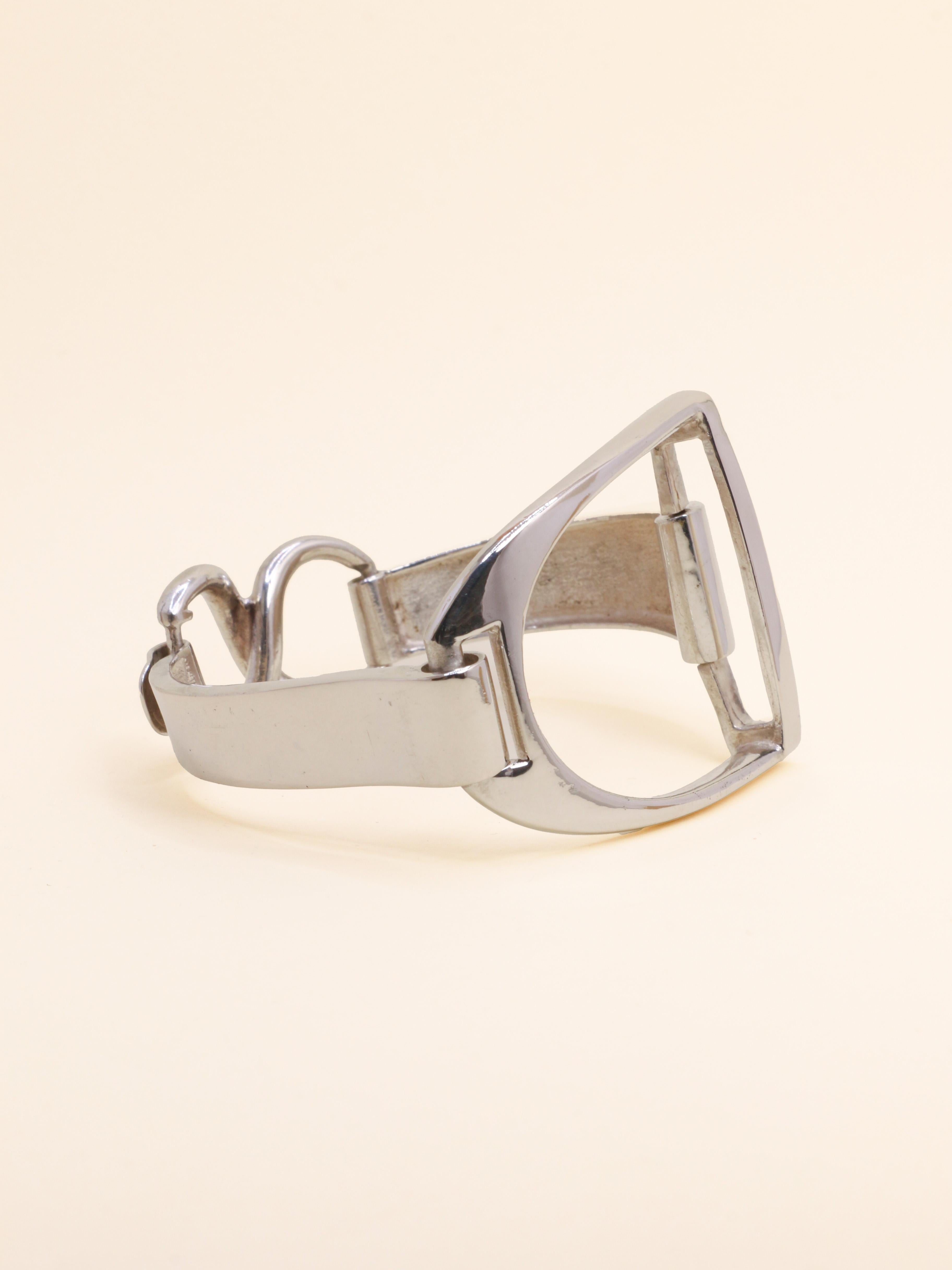 Bracelet vintage étrier en argent