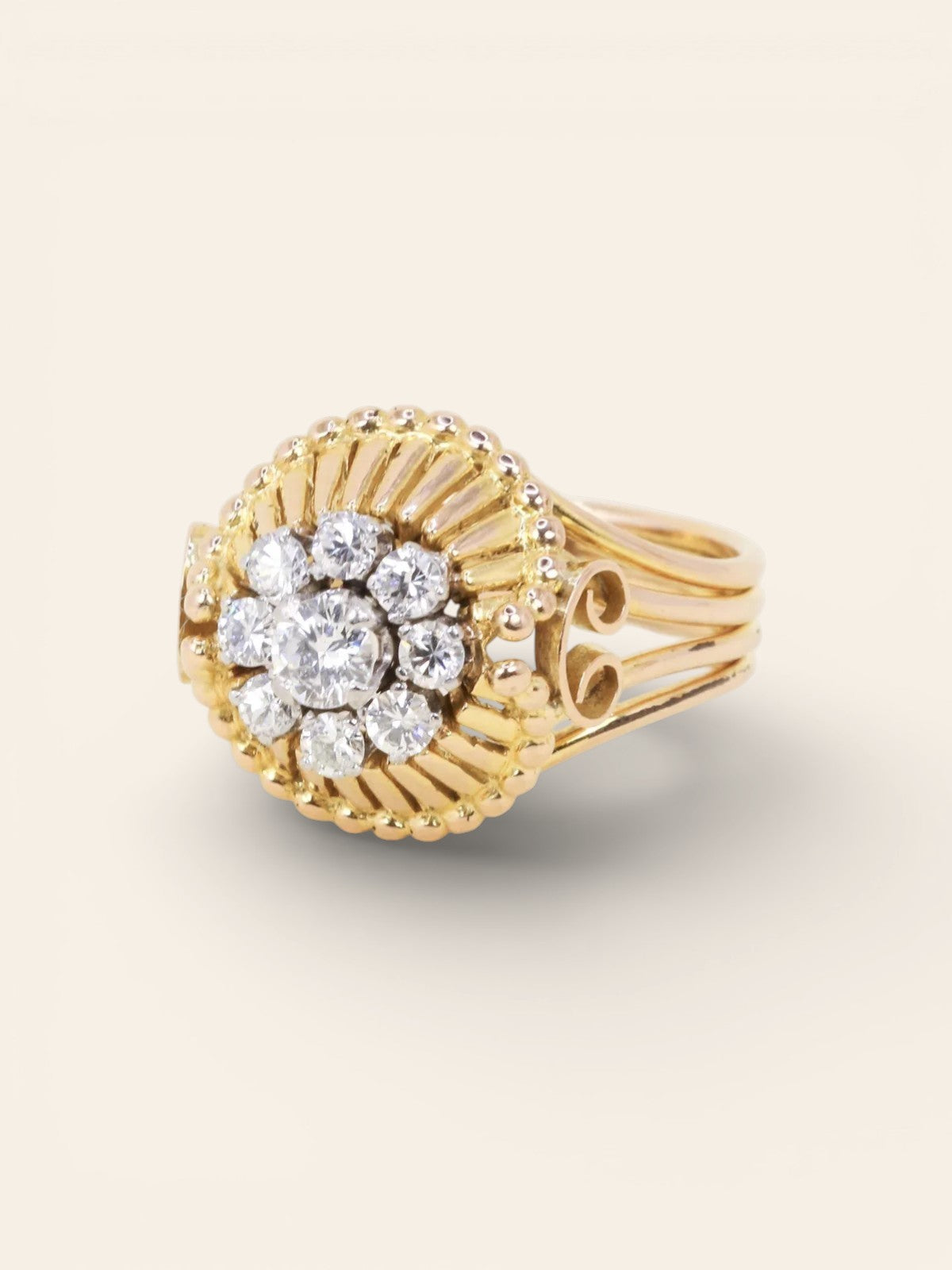 Bague fil or jaune diamants