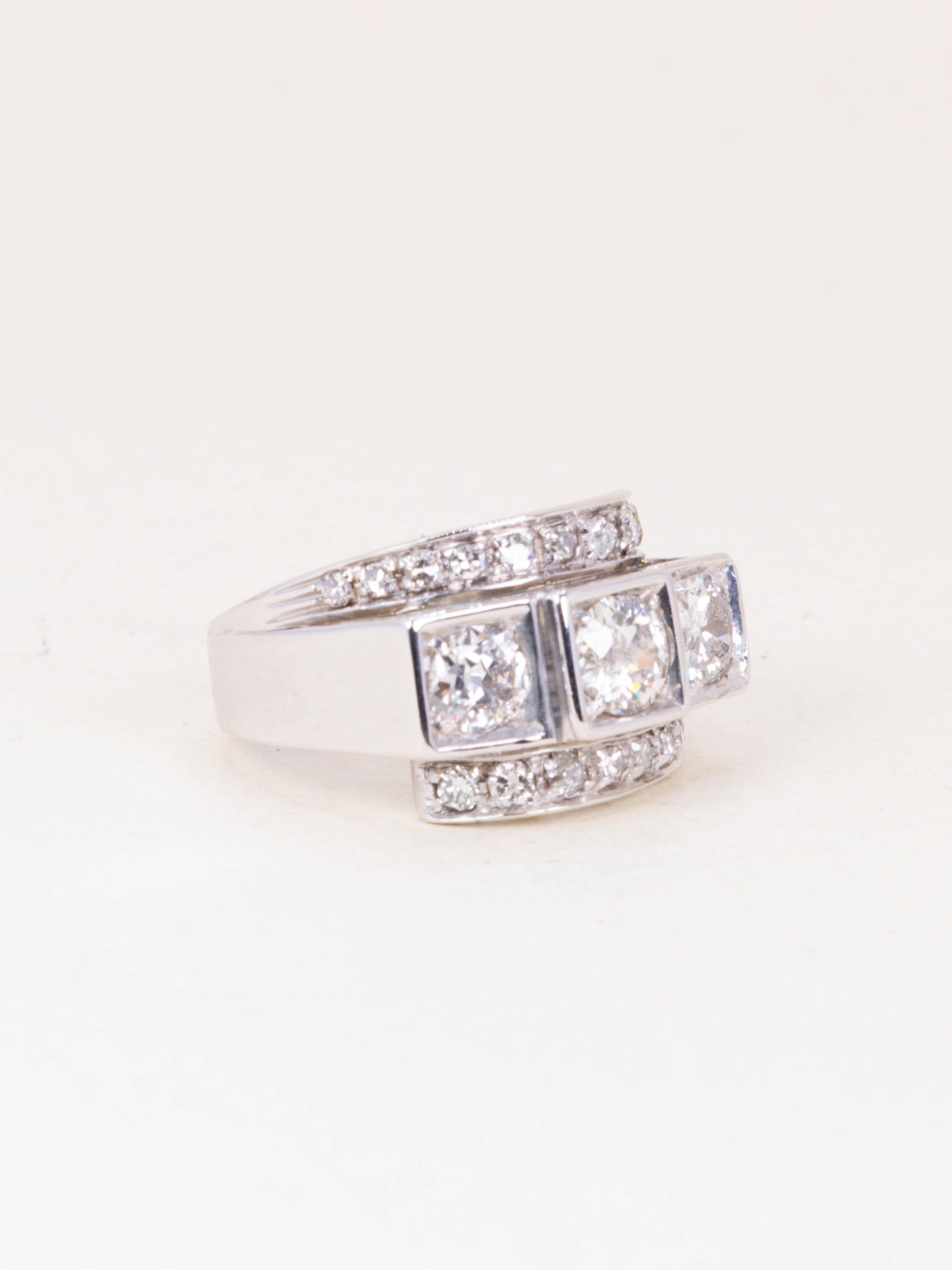 Bague géométrique or blanc diamants