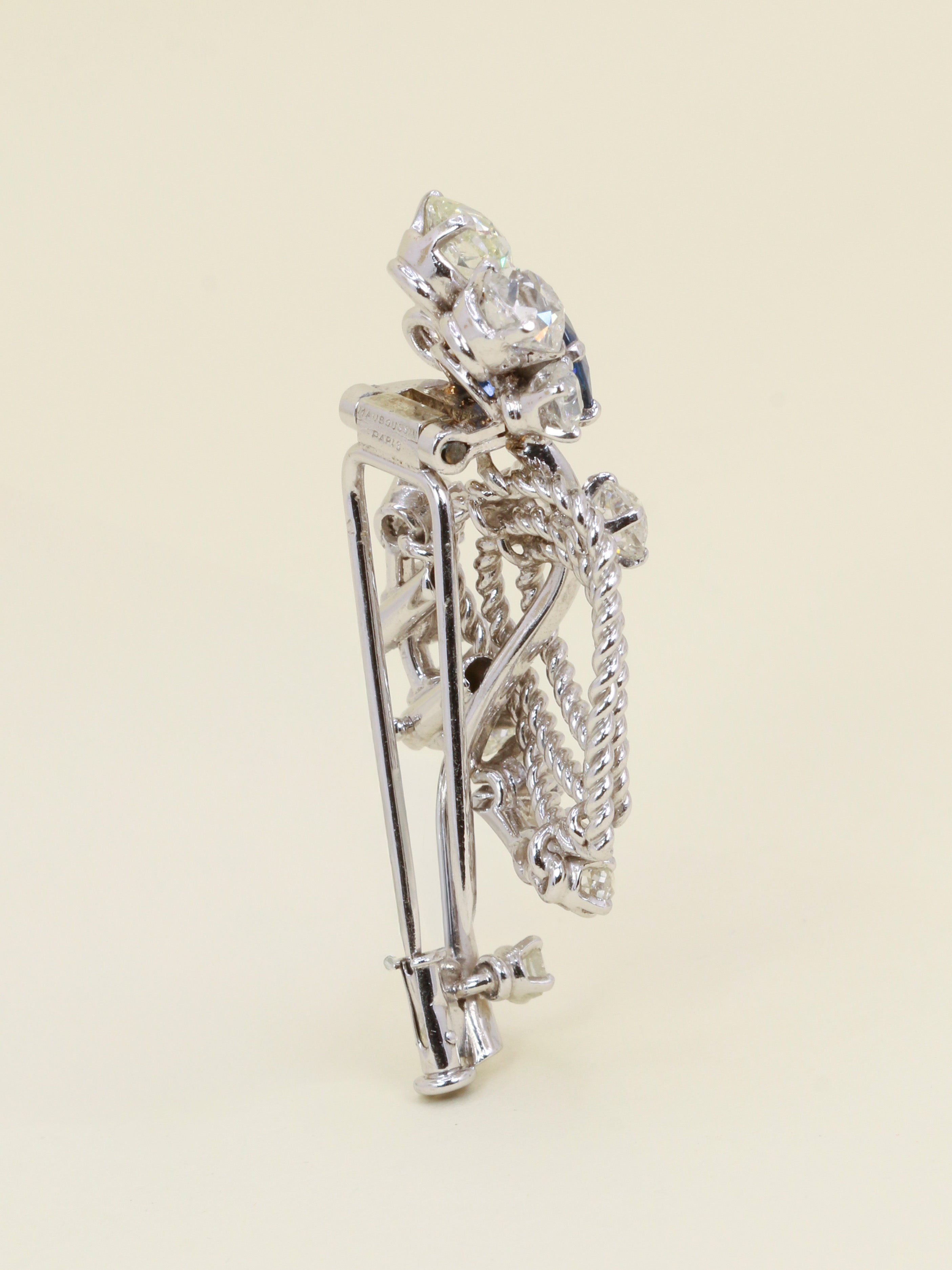 MAUBOUSSIN Broche or blanc saphir diamants taille ancienne