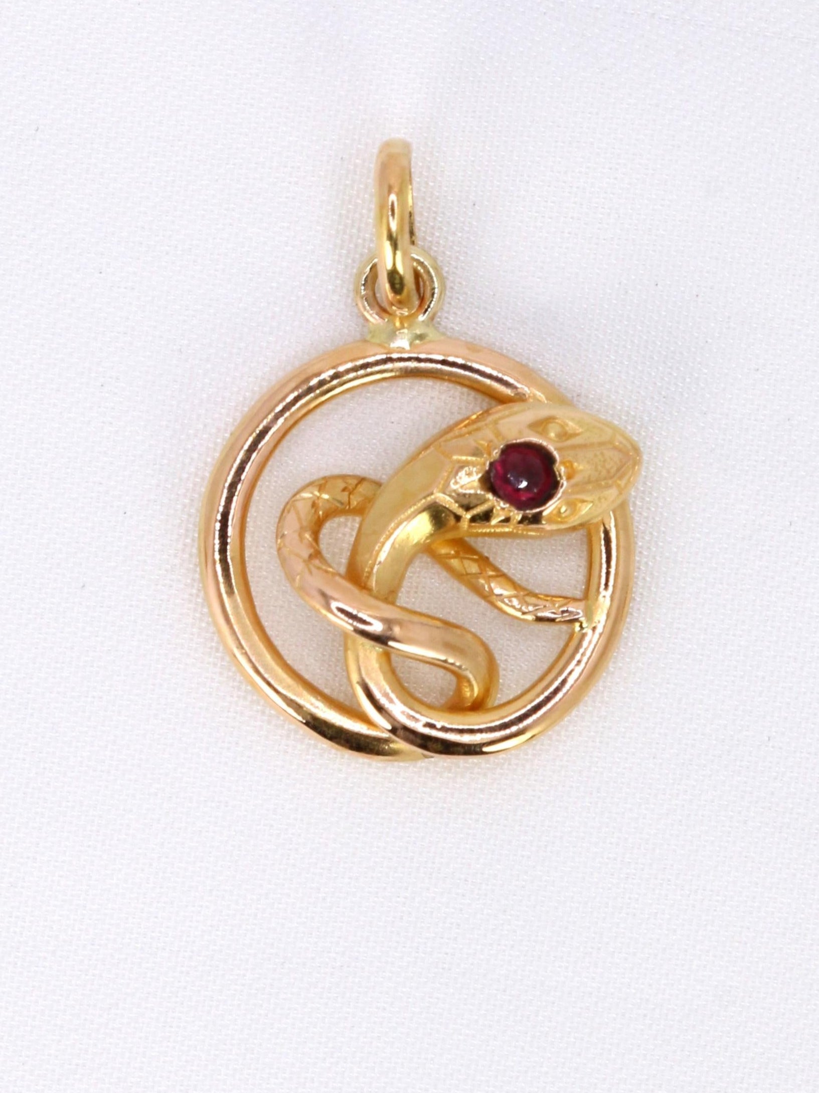 Pendentif charms ancien serpent or jaune