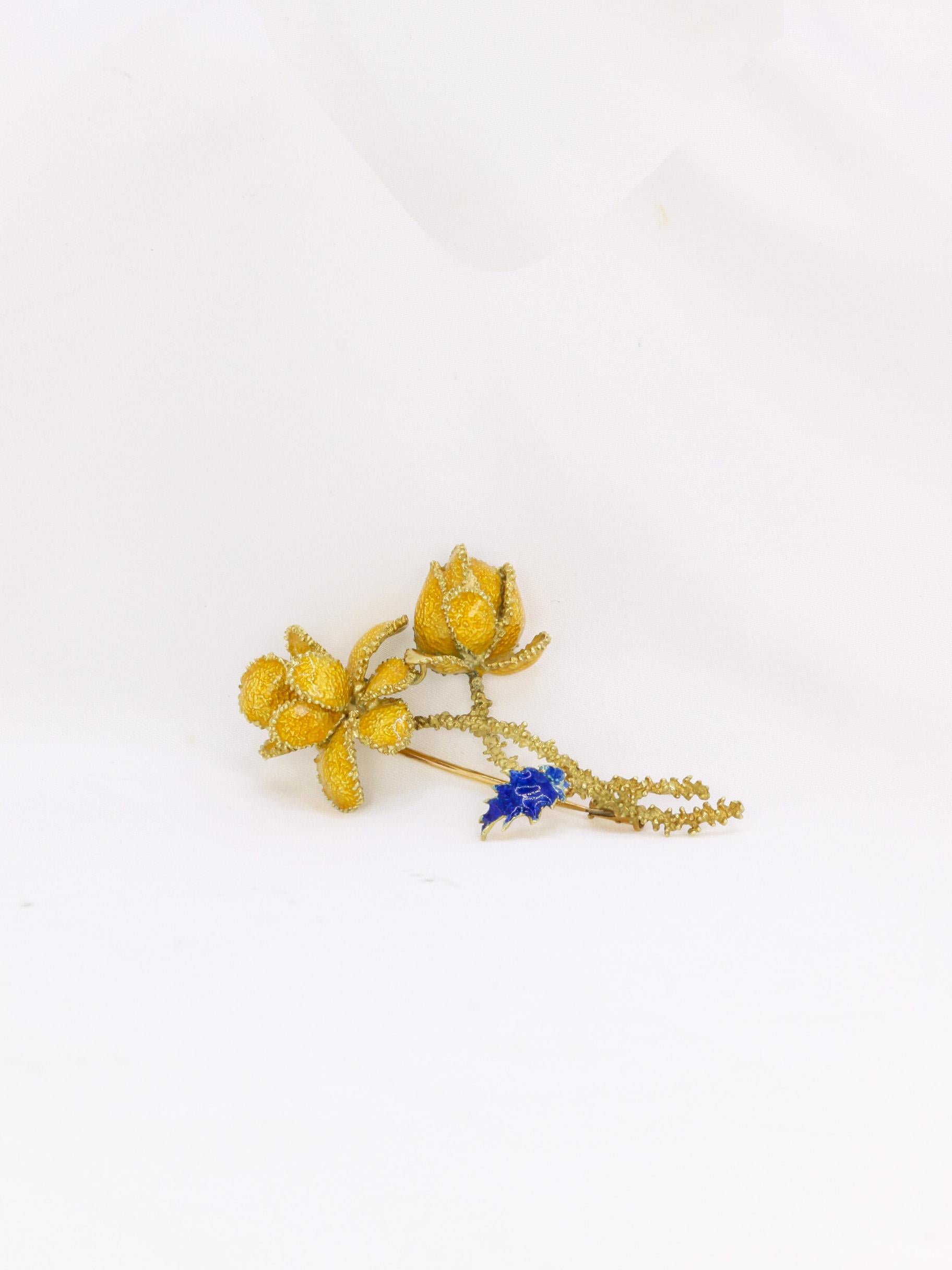 Broche fleur années 70 or jaune émail