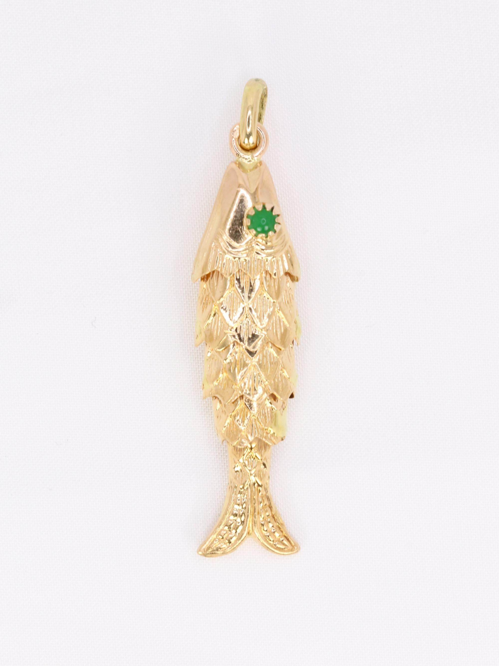 Pendentif charms vintage poisson articulé or jaune chrysoprase