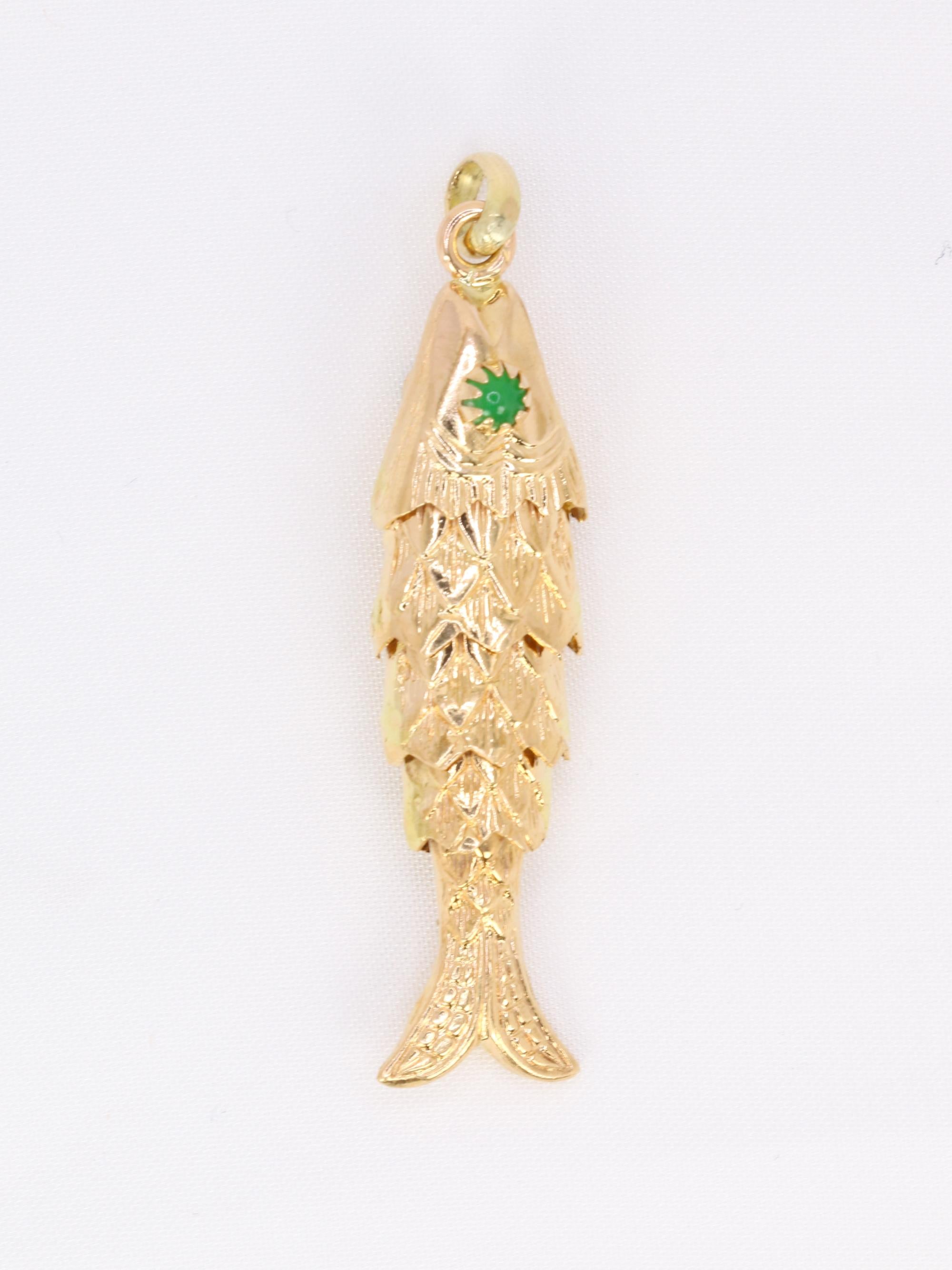 Pendentif charms vintage poisson articulé or jaune chrysoprase