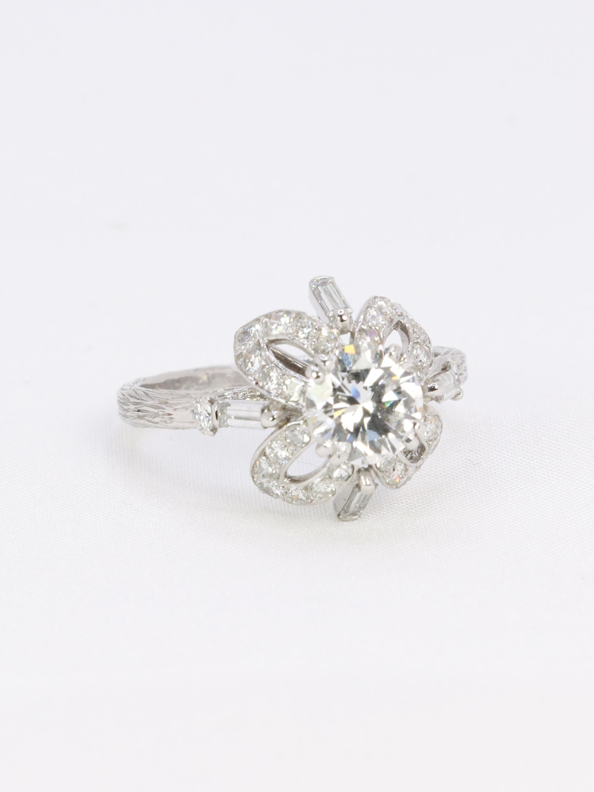 STERLE Bague solitaire platine diamant rond 1.11 carat