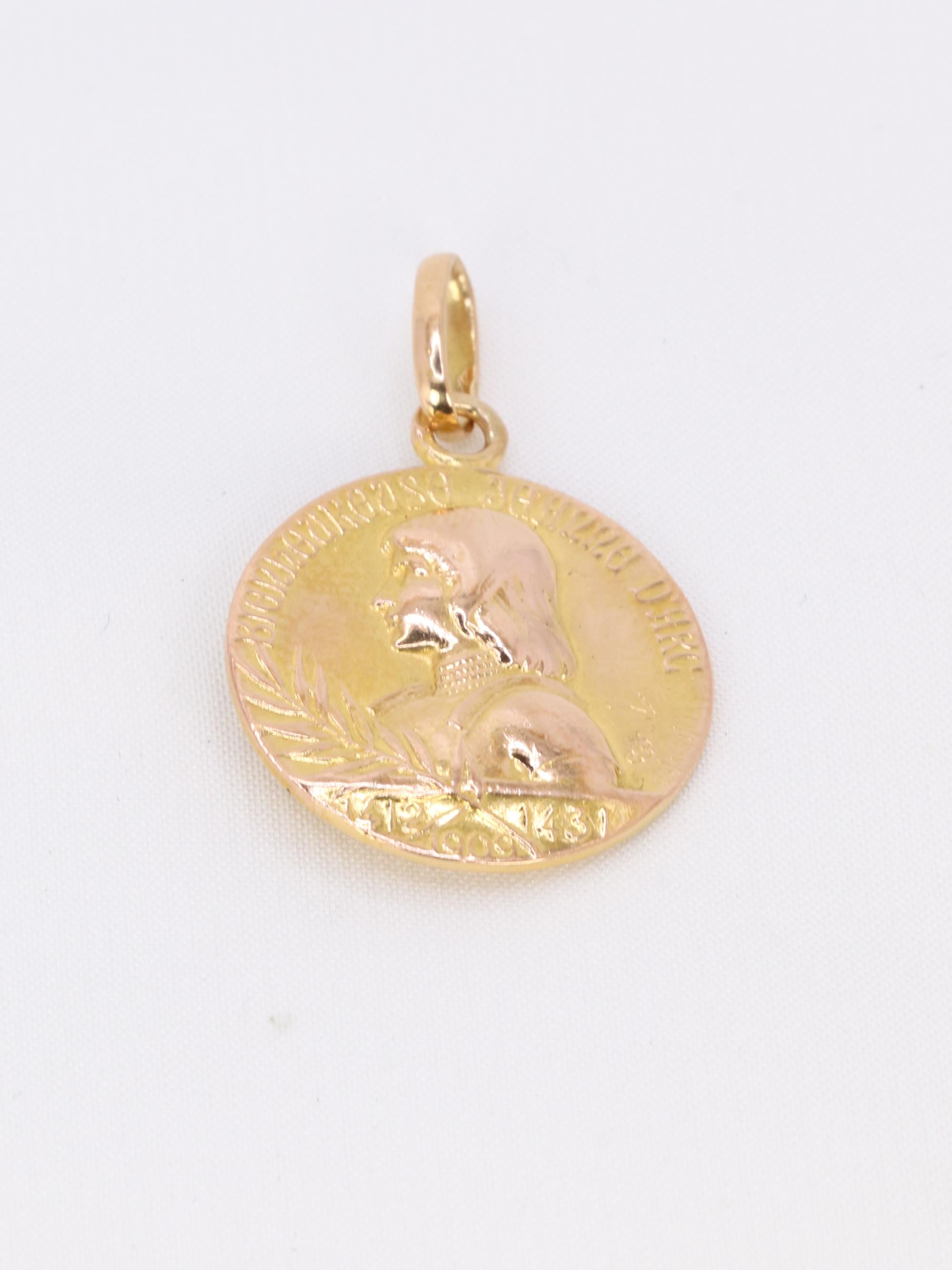 Médaille bienheureuse Jeanne d'Arc or jaune