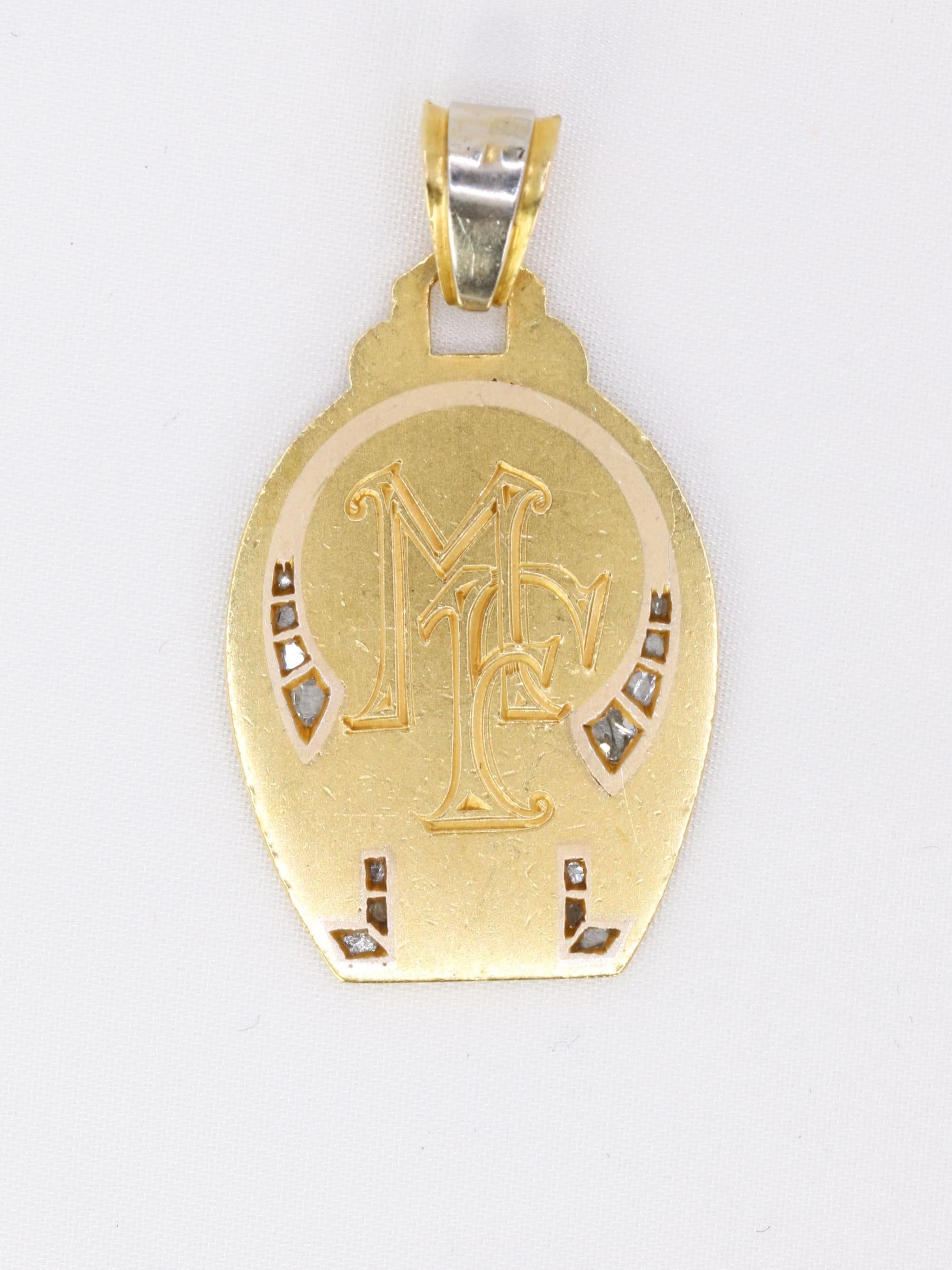 Médaille religieuse Art Deco Vierge de profil or jaune diamants taille rose