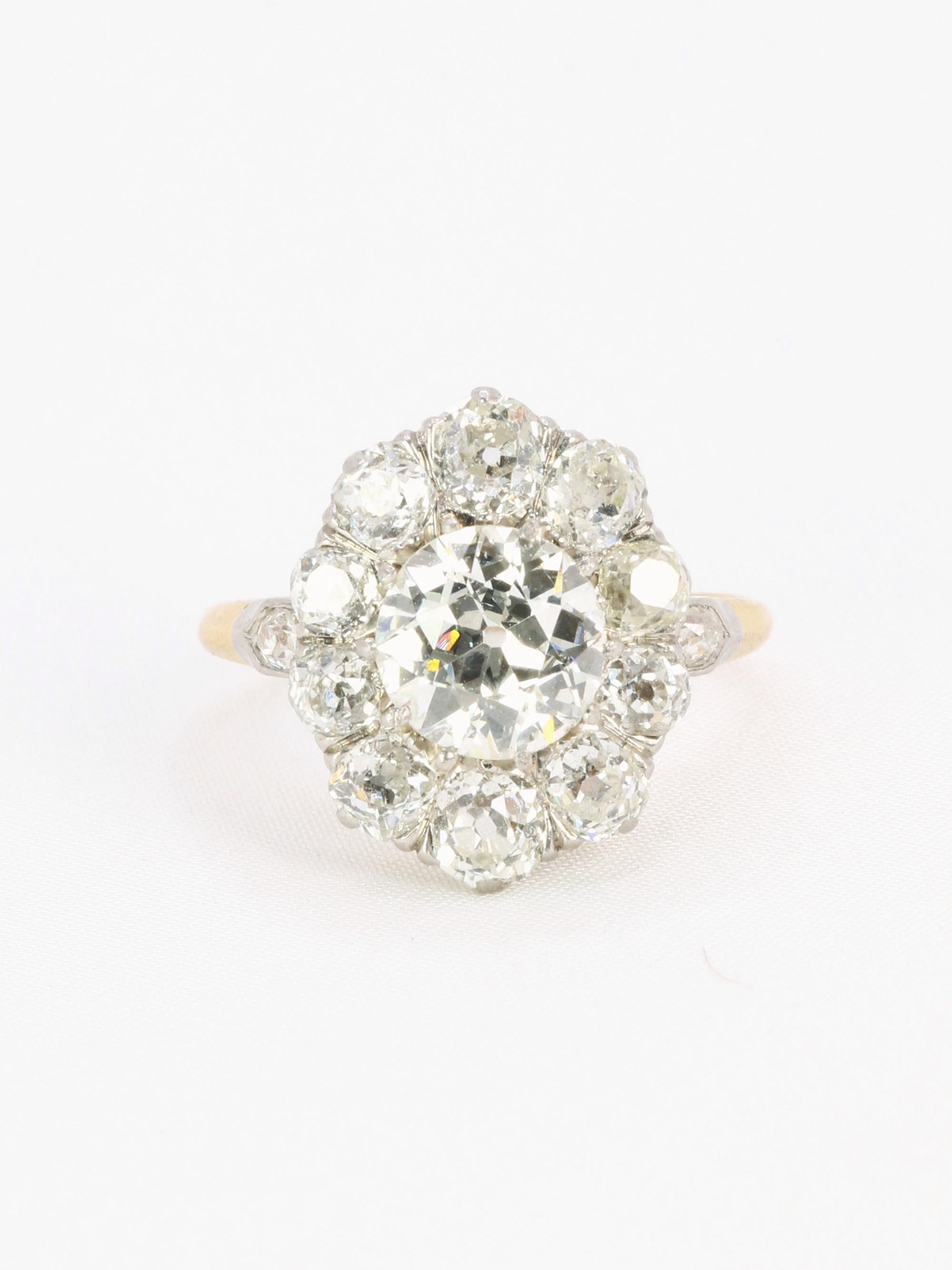 Bague marguerite ancienne diamants taille ancienne 3 carats
