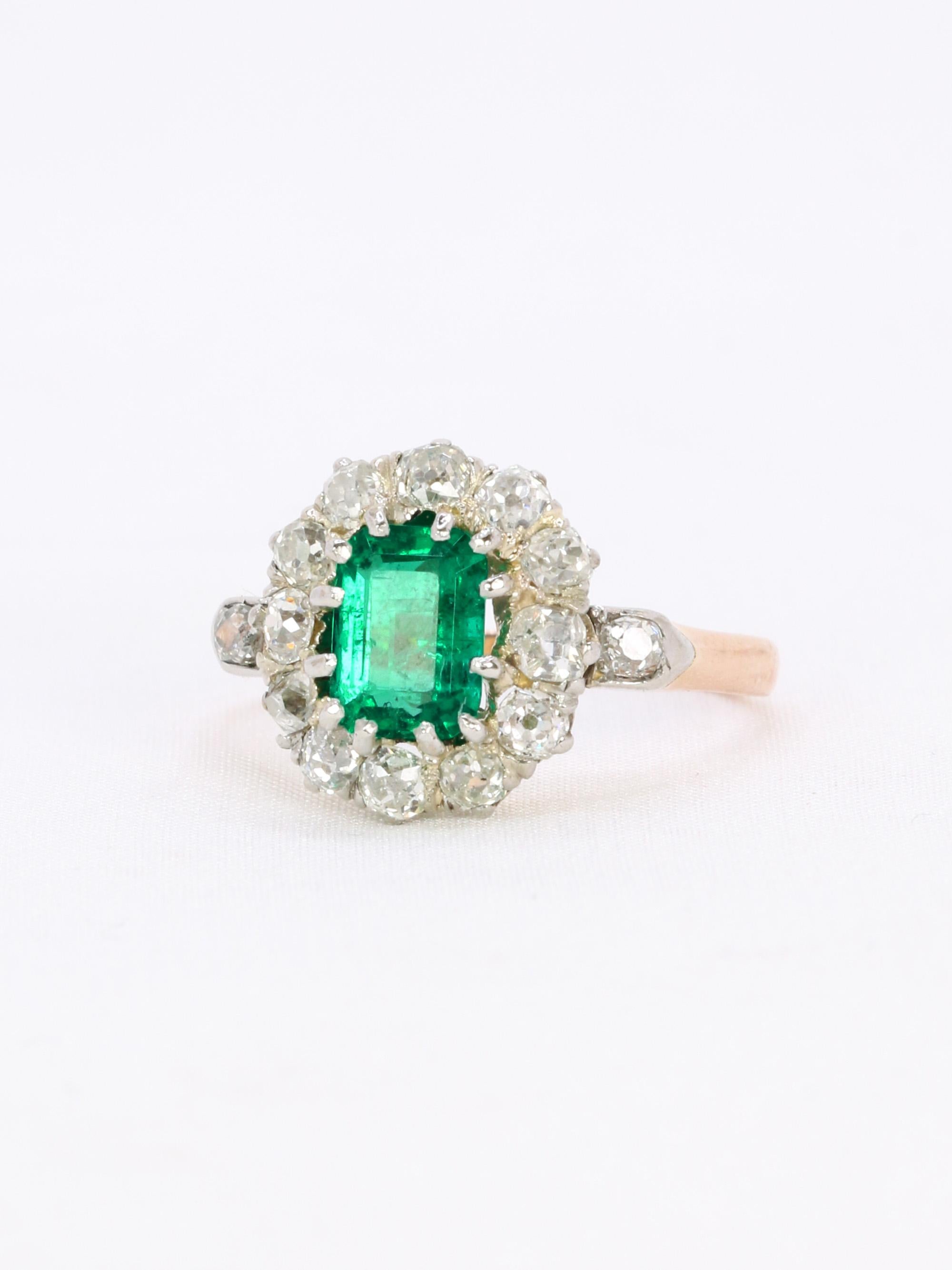 Bague marguerite ancienne or rose émeraude colombienne diamants