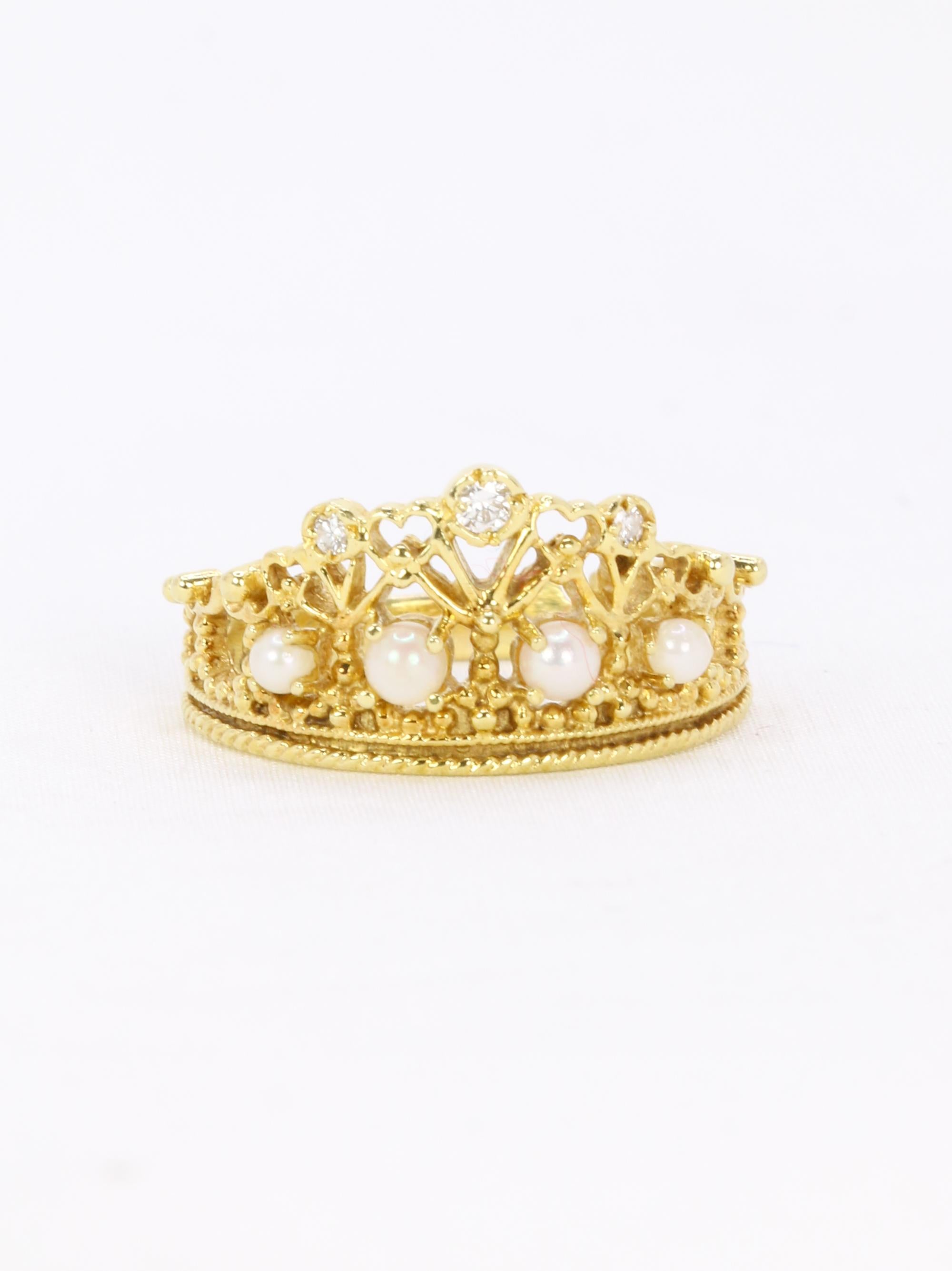 Bague couronne or jaune diamants perles