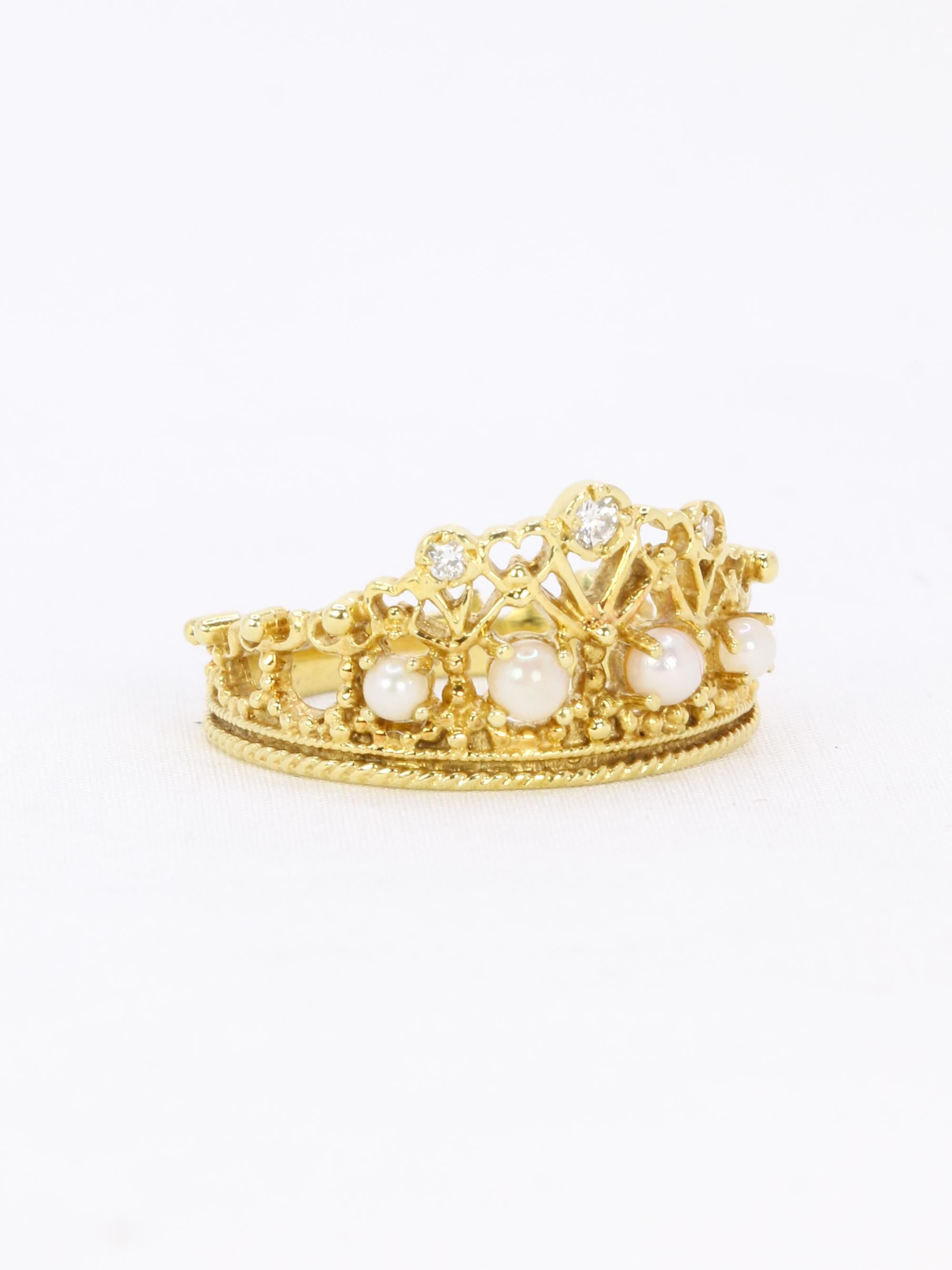 Bague couronne or jaune diamants perles
