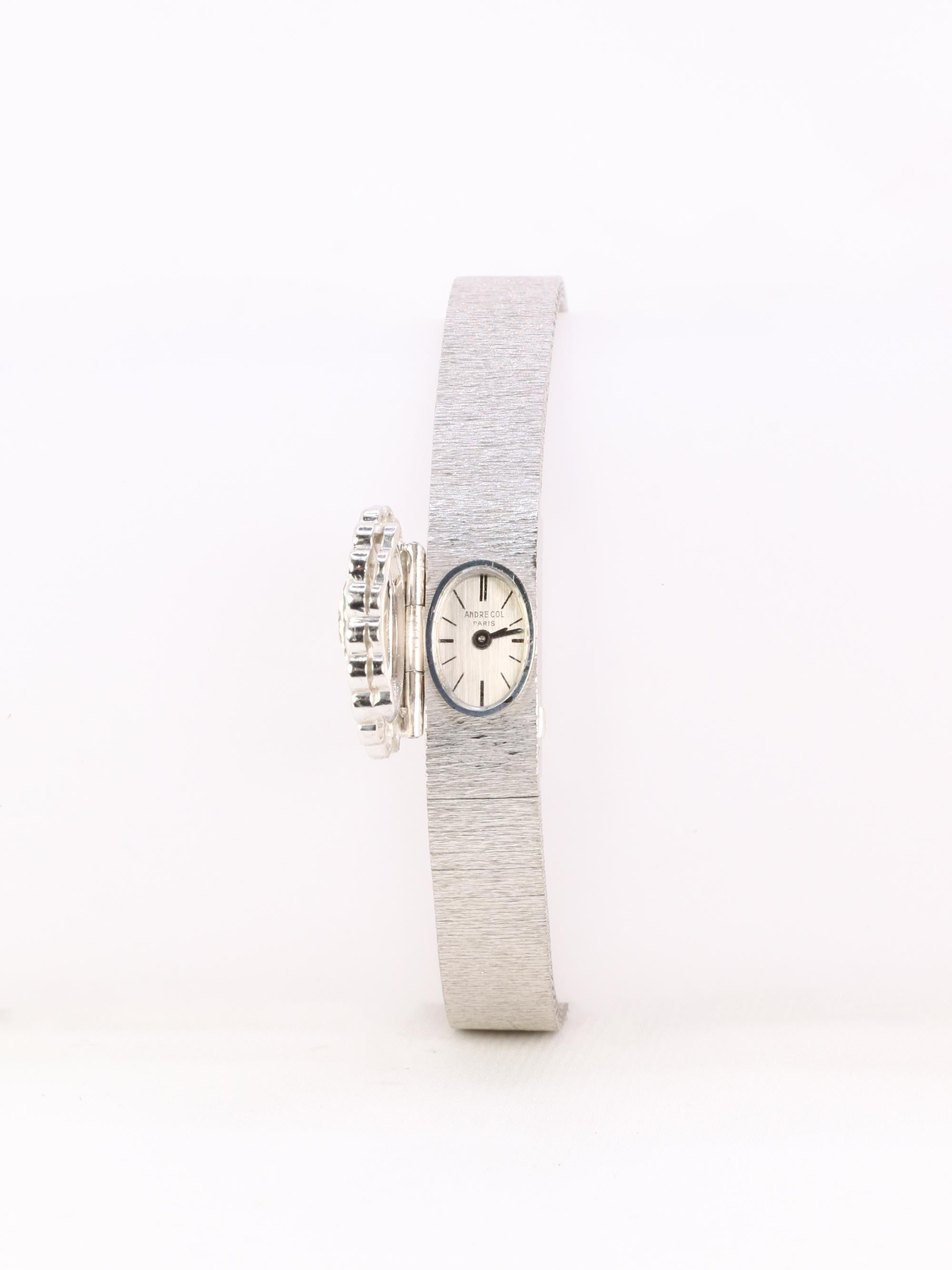 ANDRE COL Montre à secret or blanc diamants