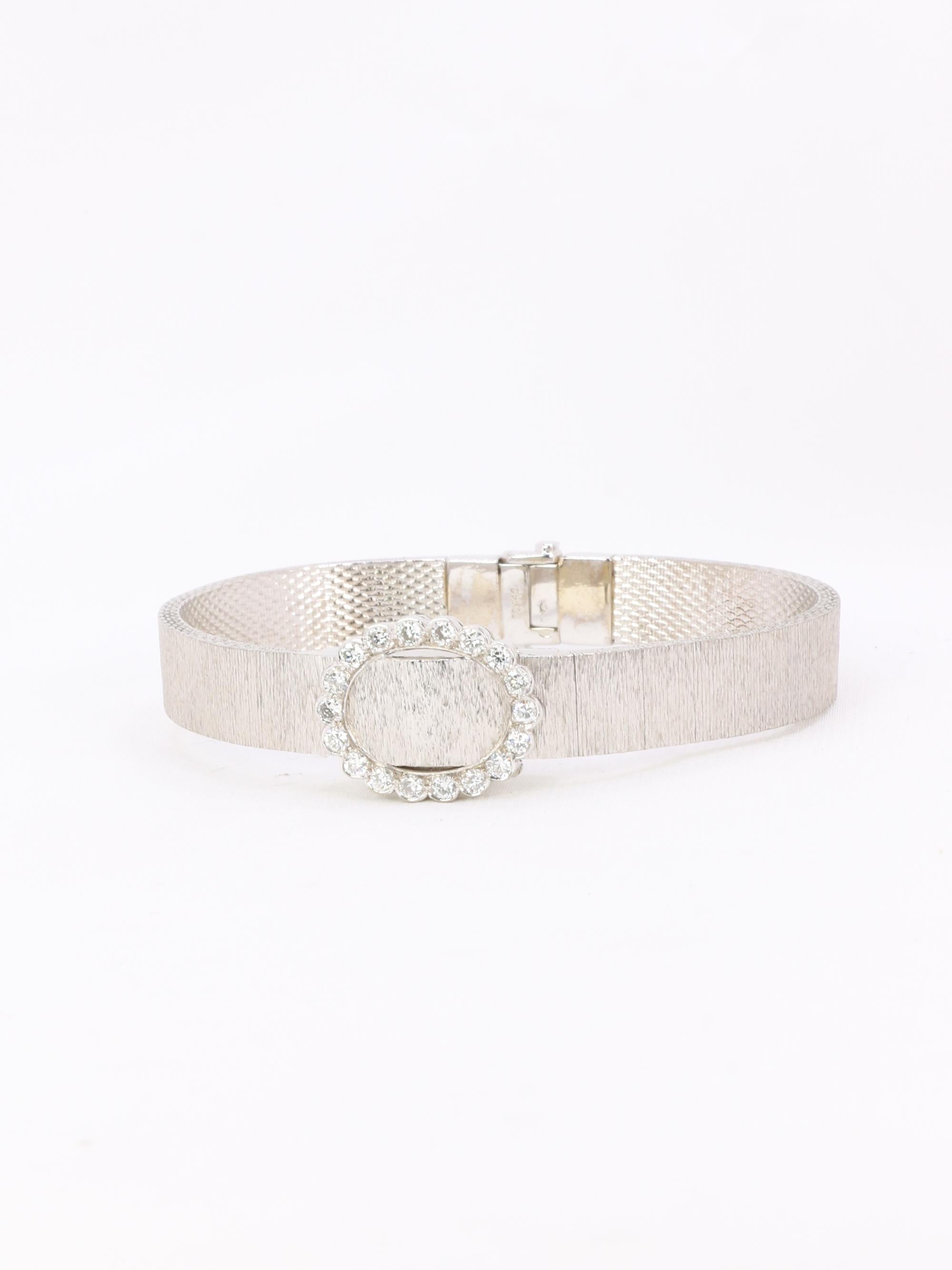 ANDRE COL Montre à secret or blanc diamants
