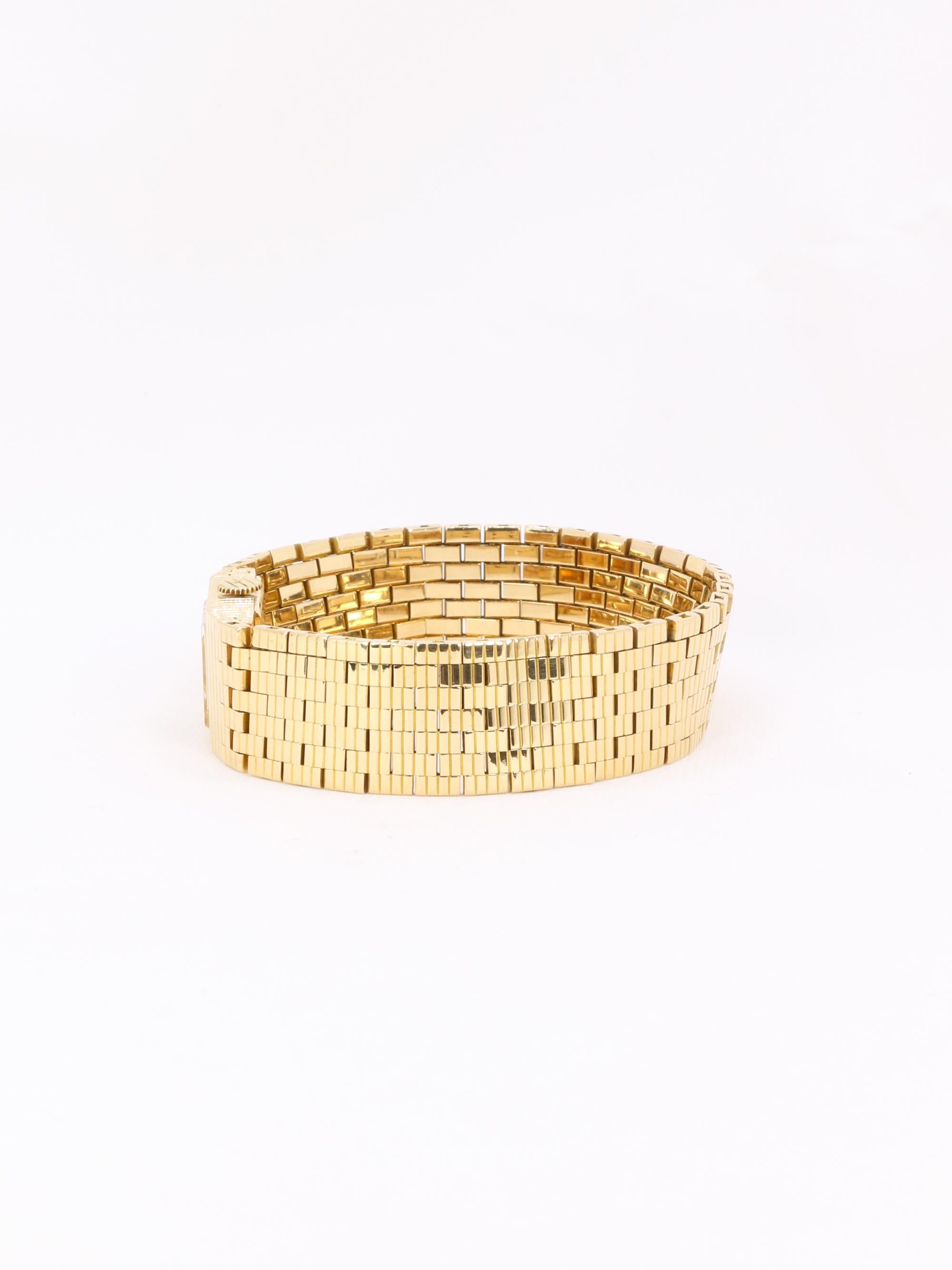 BOUCHERON Montre vintage or jaune