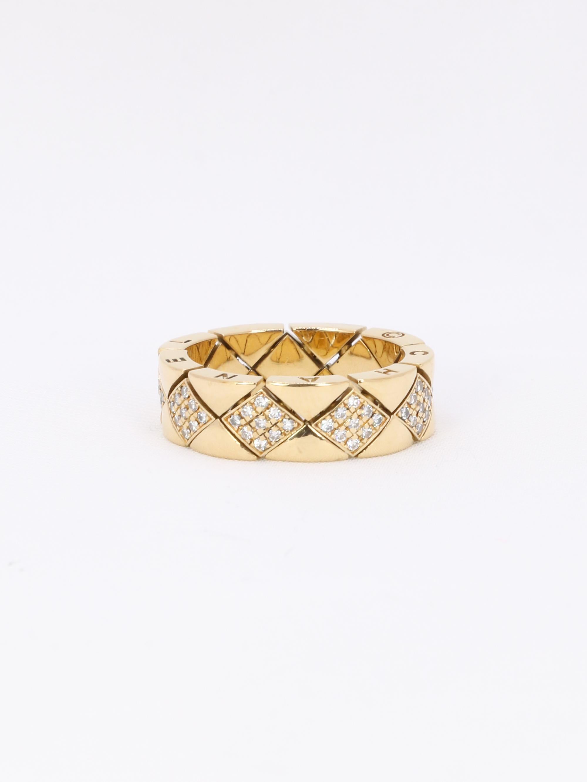 CHANEL Bague "Matelassé" vintage or jaune diamants