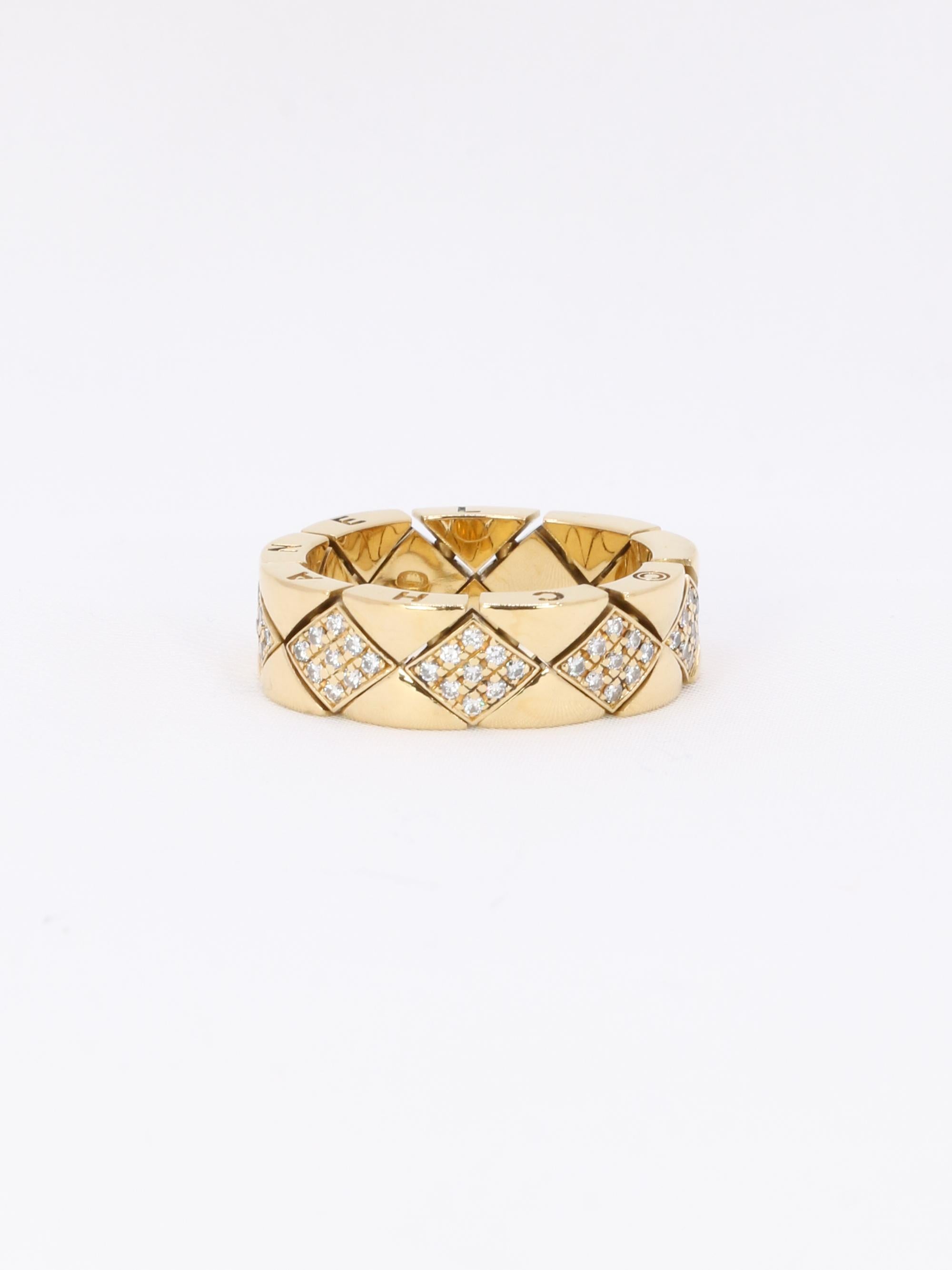 CHANEL Bague "Matelassé" vintage or jaune diamants