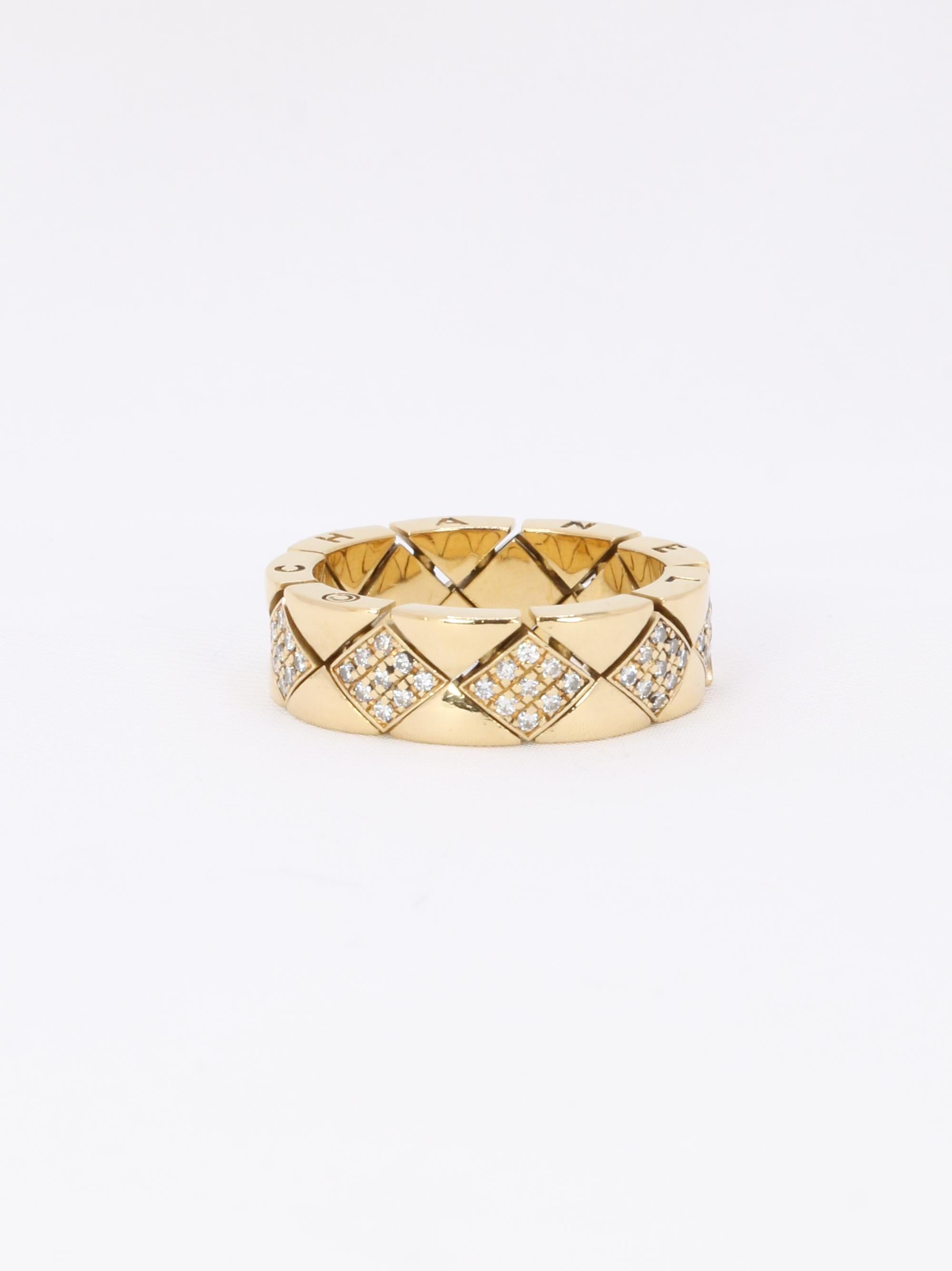 CHANEL Bague "Matelassé" vintage or jaune diamants