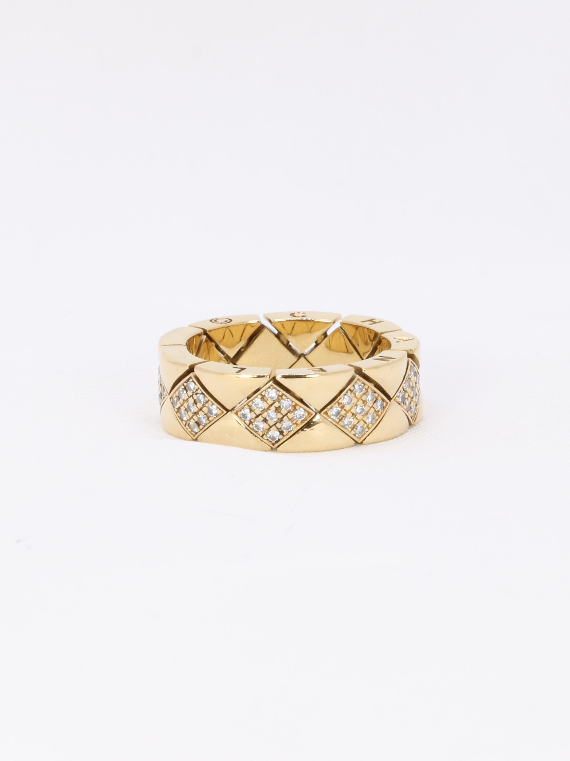 CHANEL Bague "Matelassé" vintage or jaune diamants