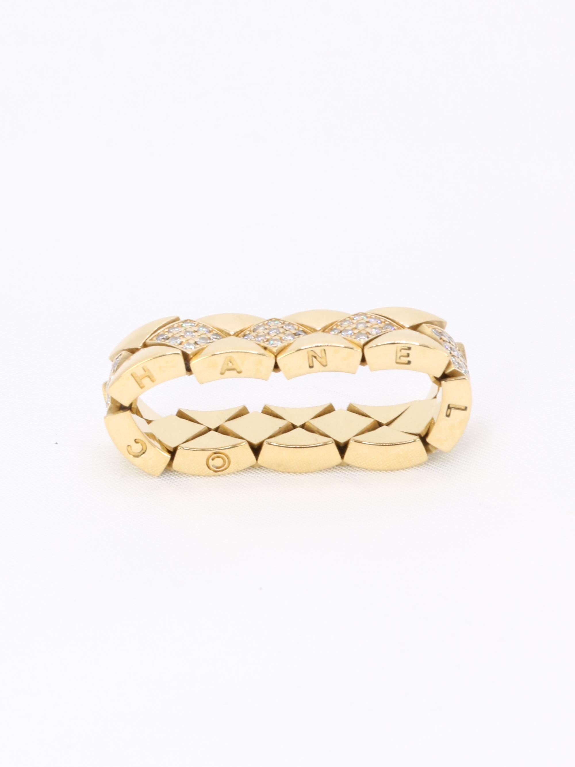 CHANEL Bague "Matelassé" vintage or jaune diamants