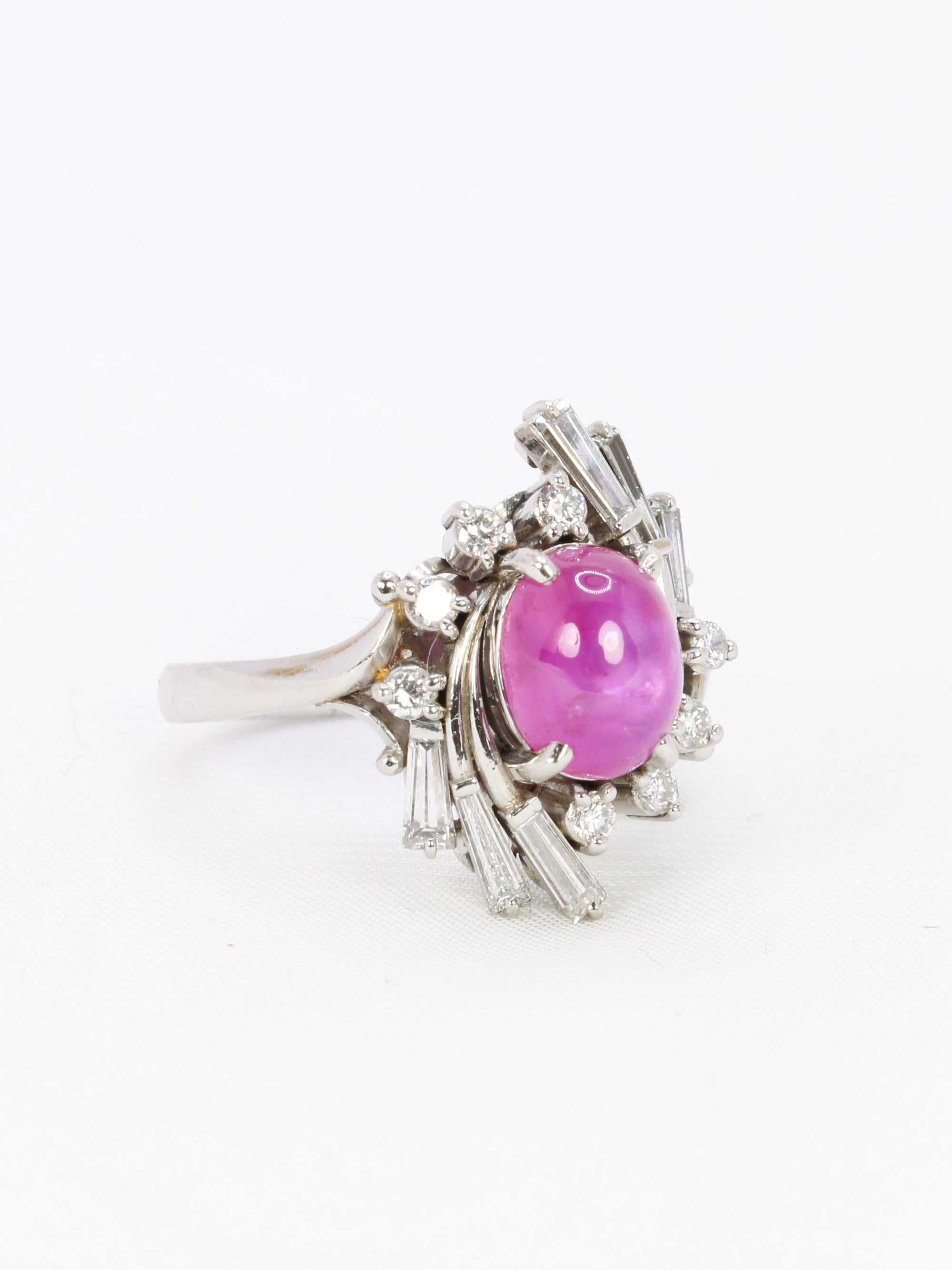 Bague marguerite rubis étoilé diamants