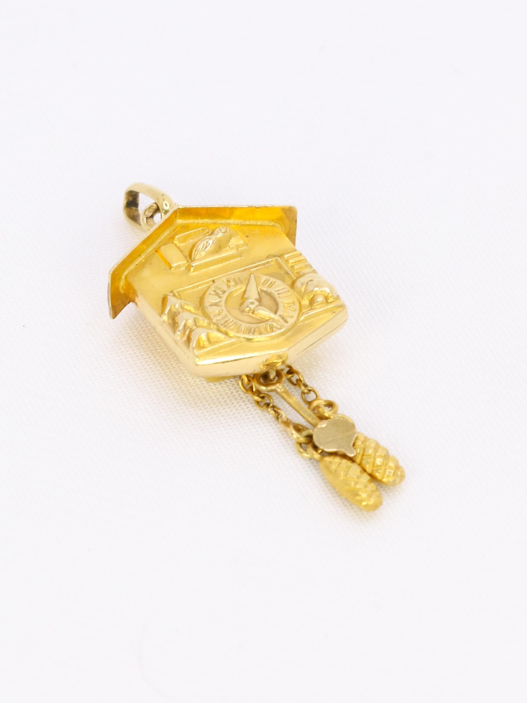 Pendentif Charms vintage coucou or jaune