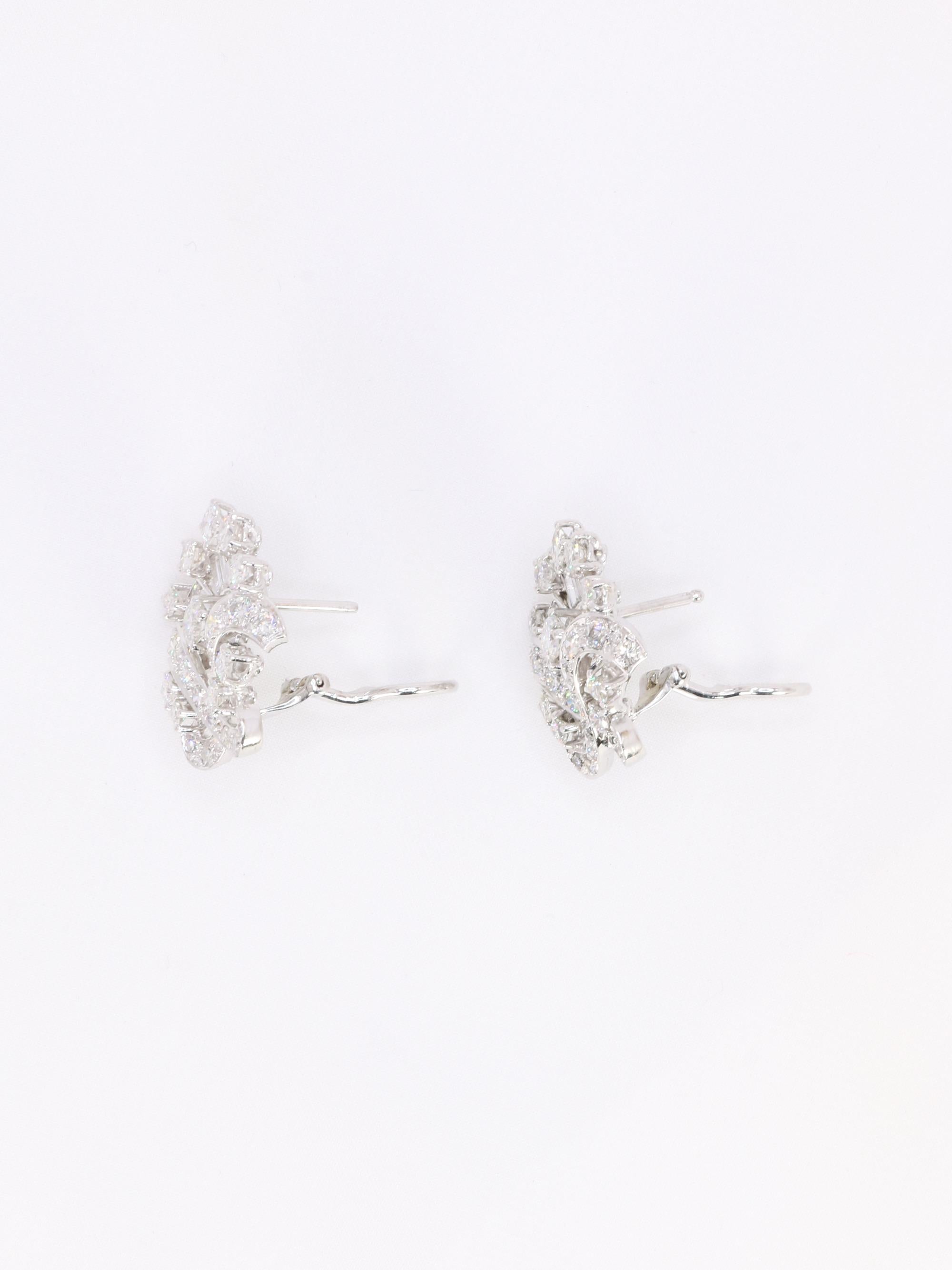 Boucles d'oreilles pendantes or blanc diamants 4,5 carats