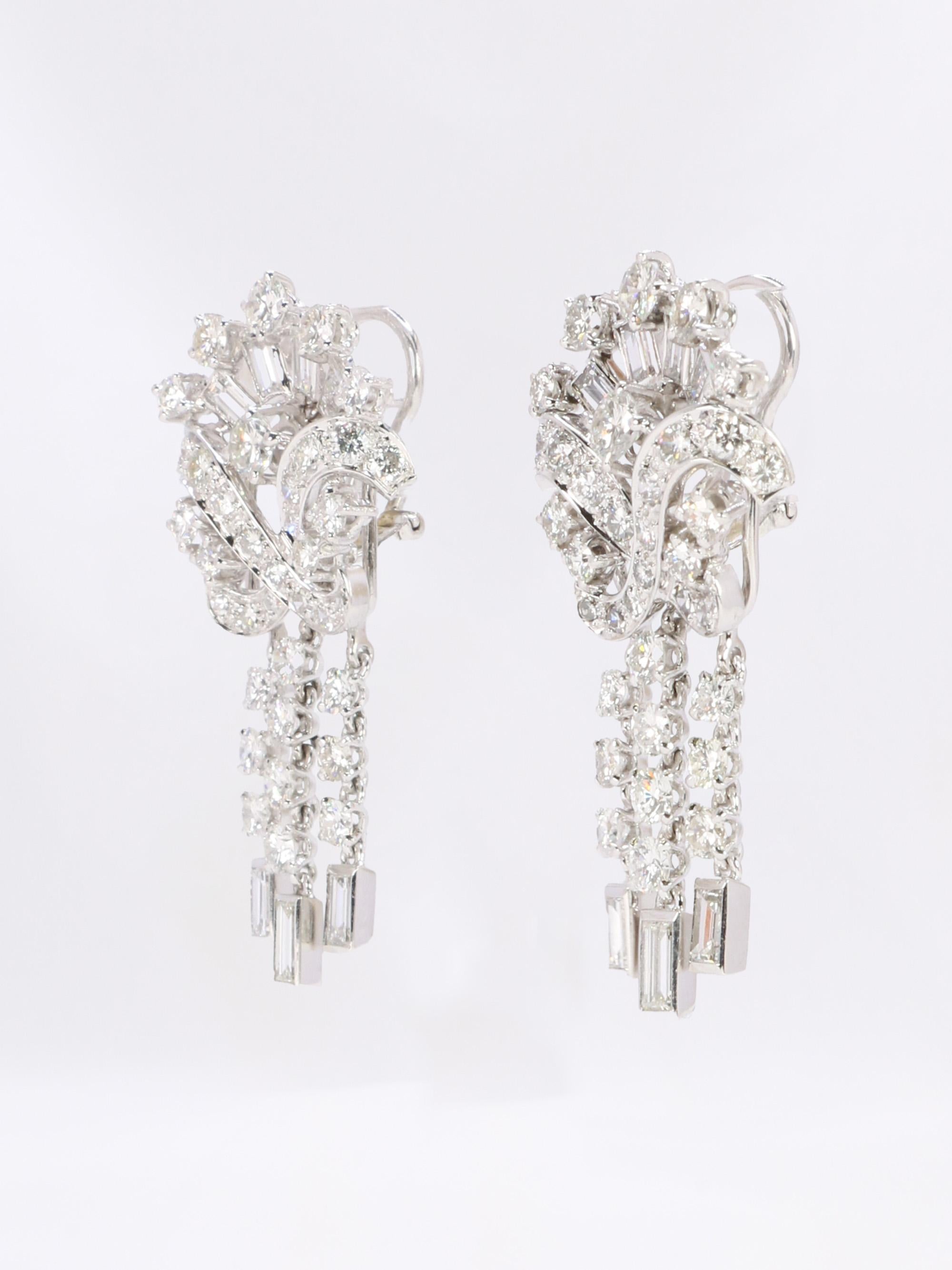 Boucles d'oreilles pendantes or blanc diamants 4,5 carats