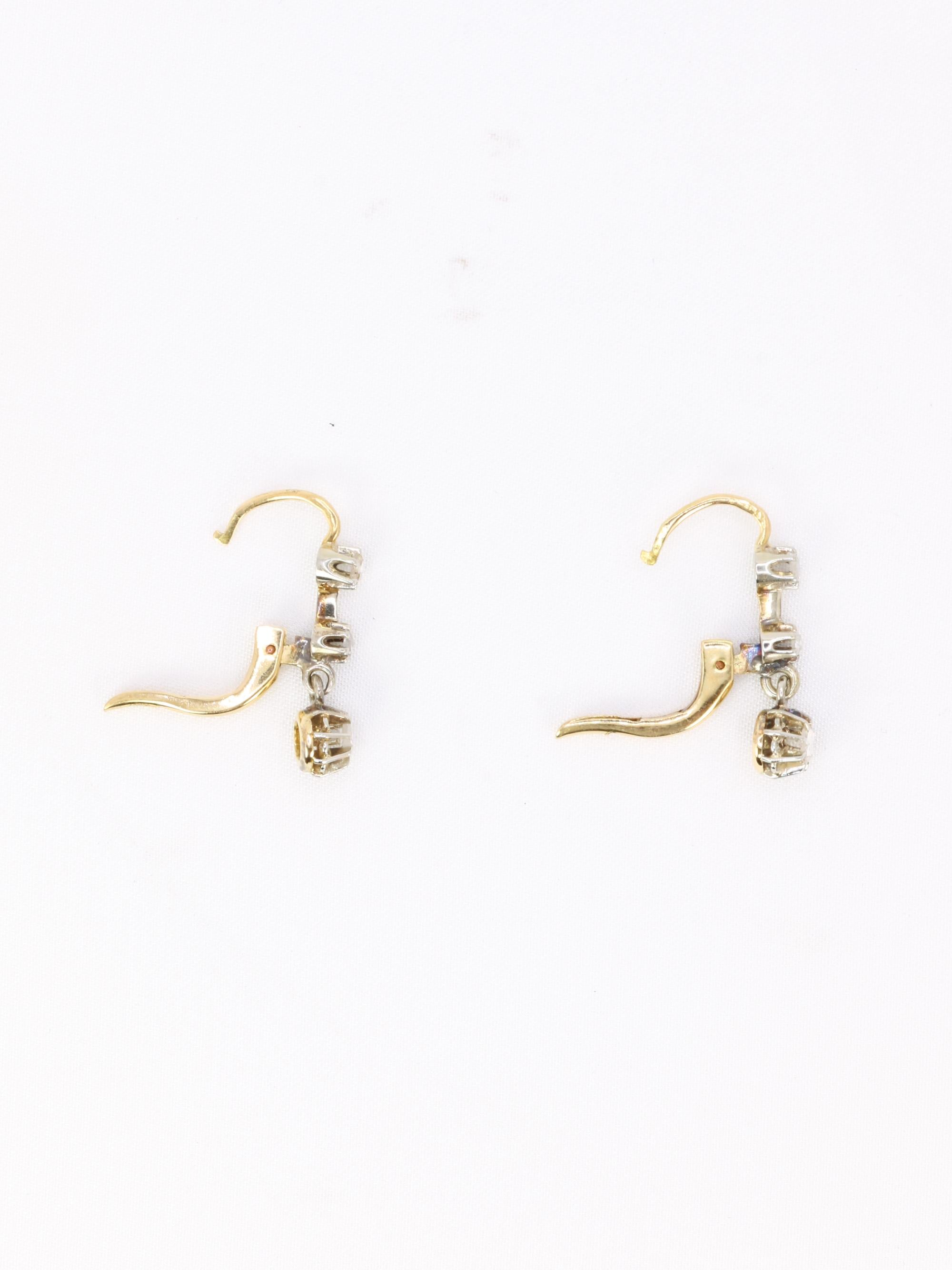Dormeuses diamants taille rose or jaune