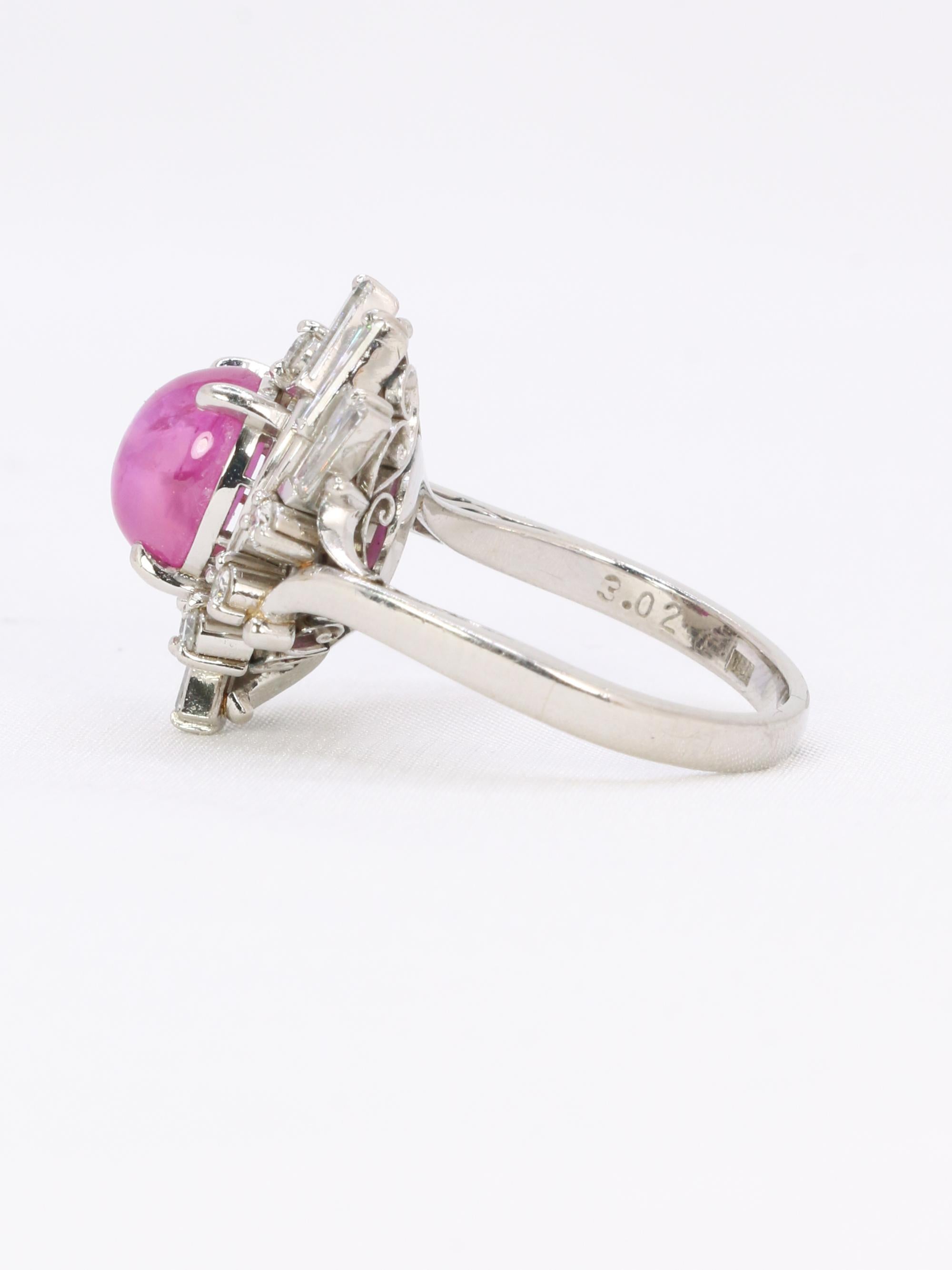 Bague marguerite rubis étoilé diamants