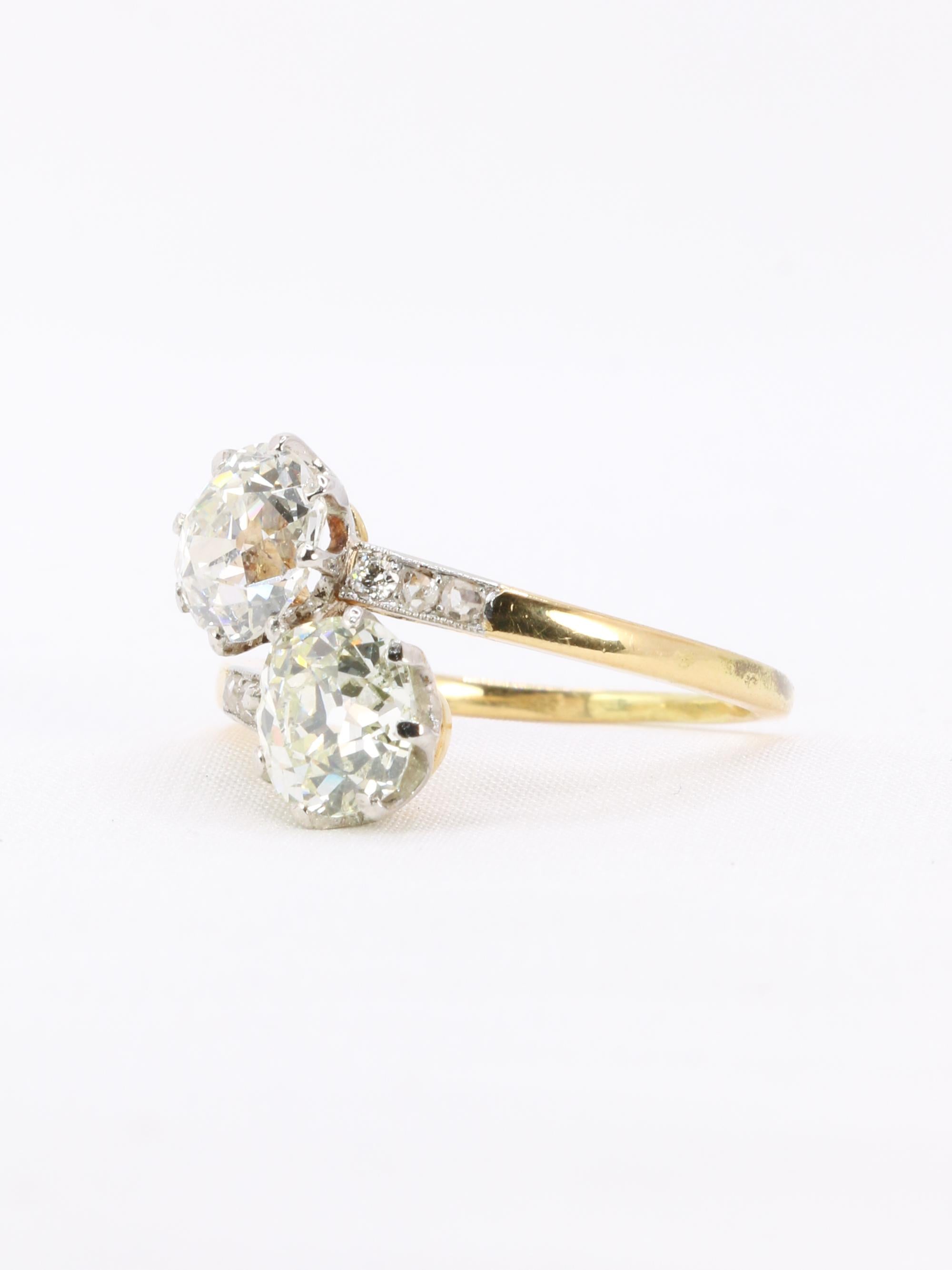 Bague ancienne toi et moi diamants taille ancienne 2,60 carats
