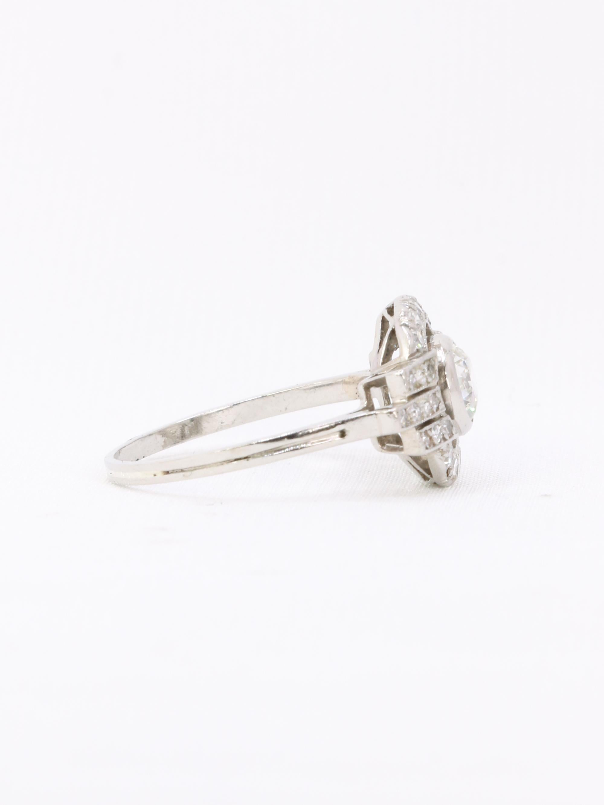 Bague Art Deco diamants platine