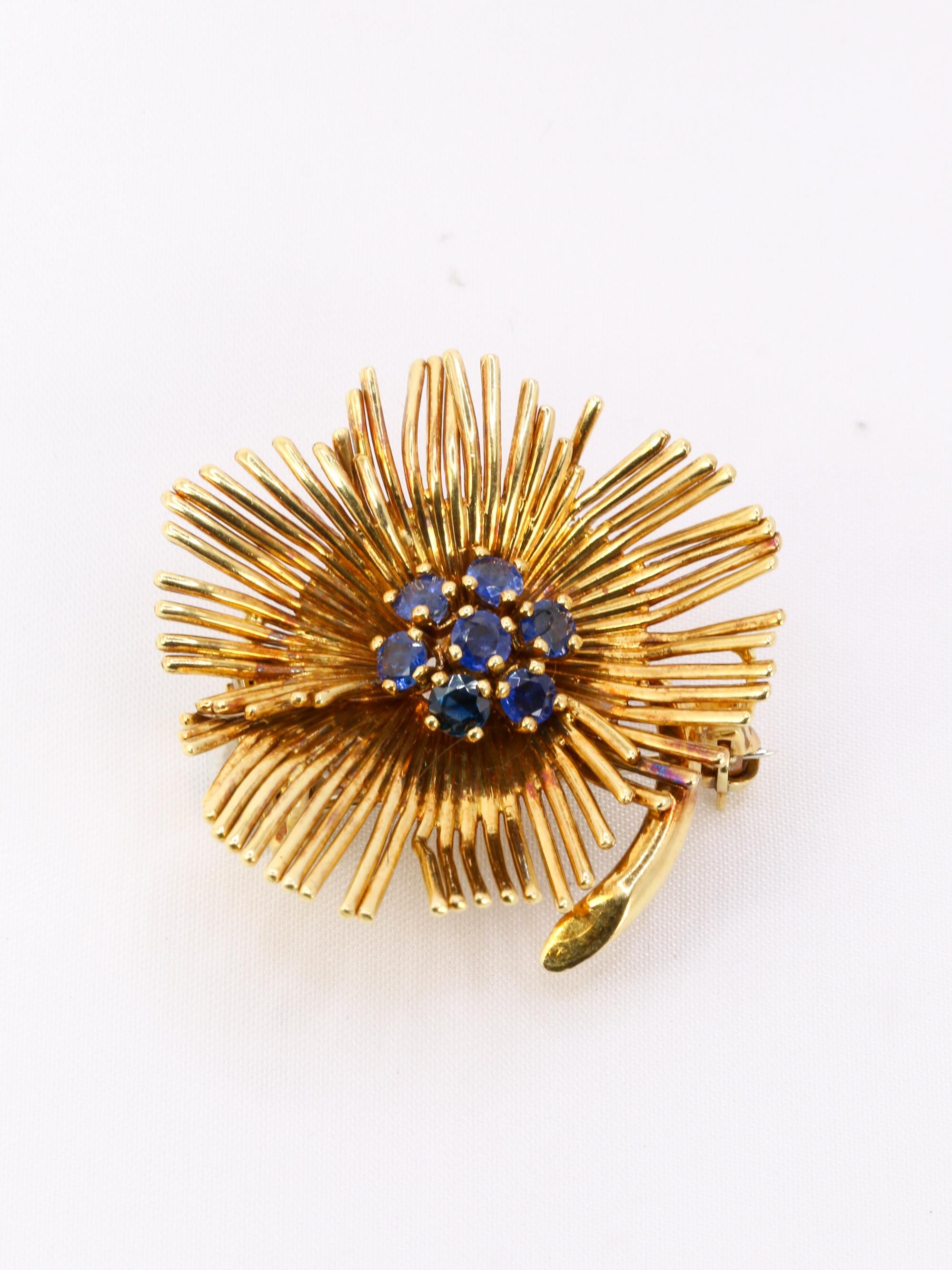 Van Cleef & Arpels Broche Clip fleur or jaune saphirs