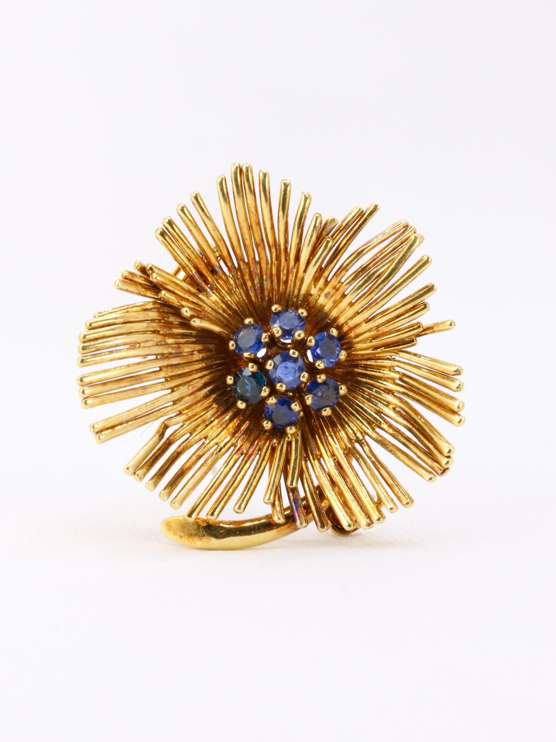 Van Cleef & Arpels Broche Clip fleur or jaune saphirs