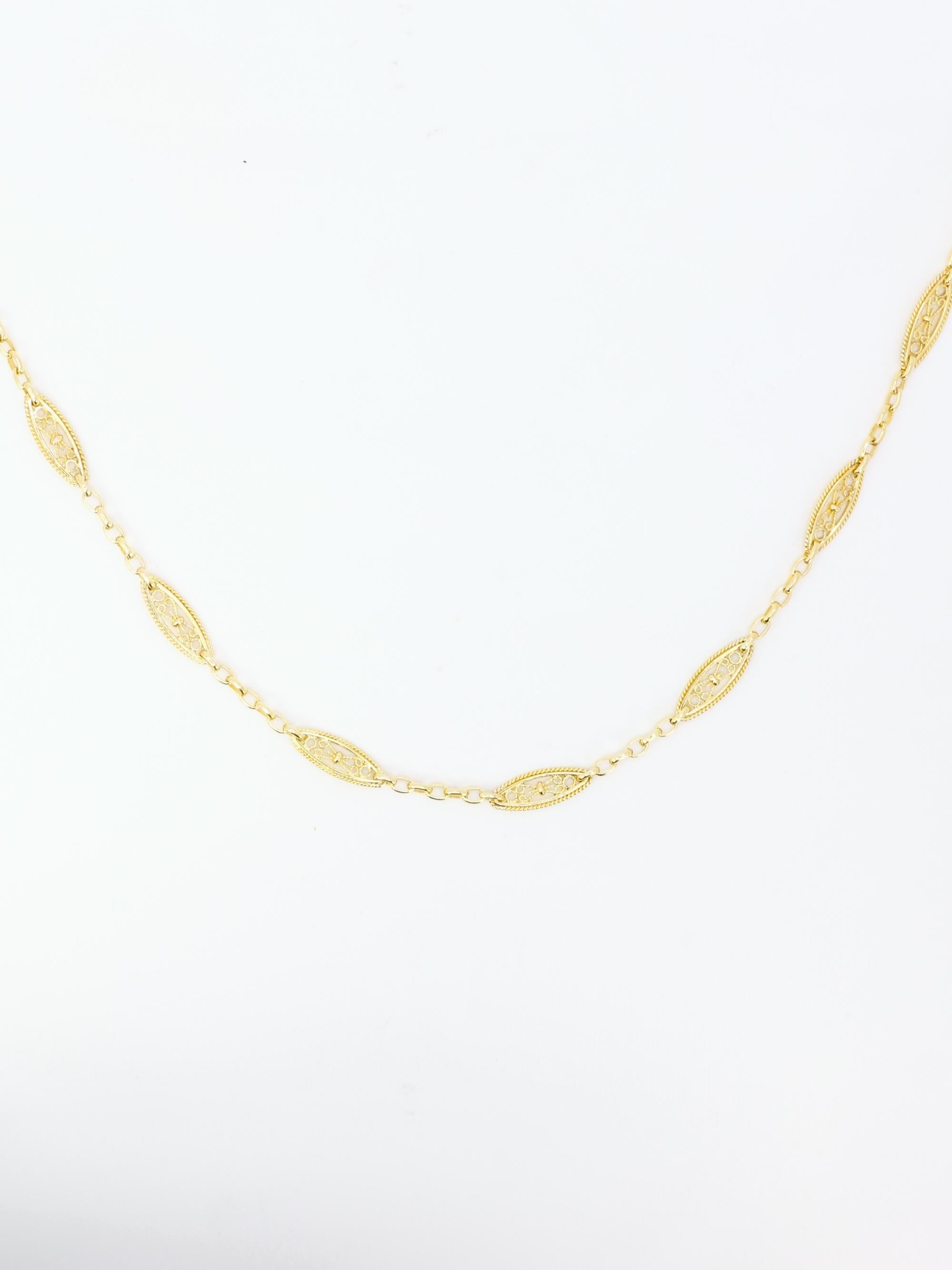 Collier chaine Art Nouveau maille filigrane or jaune