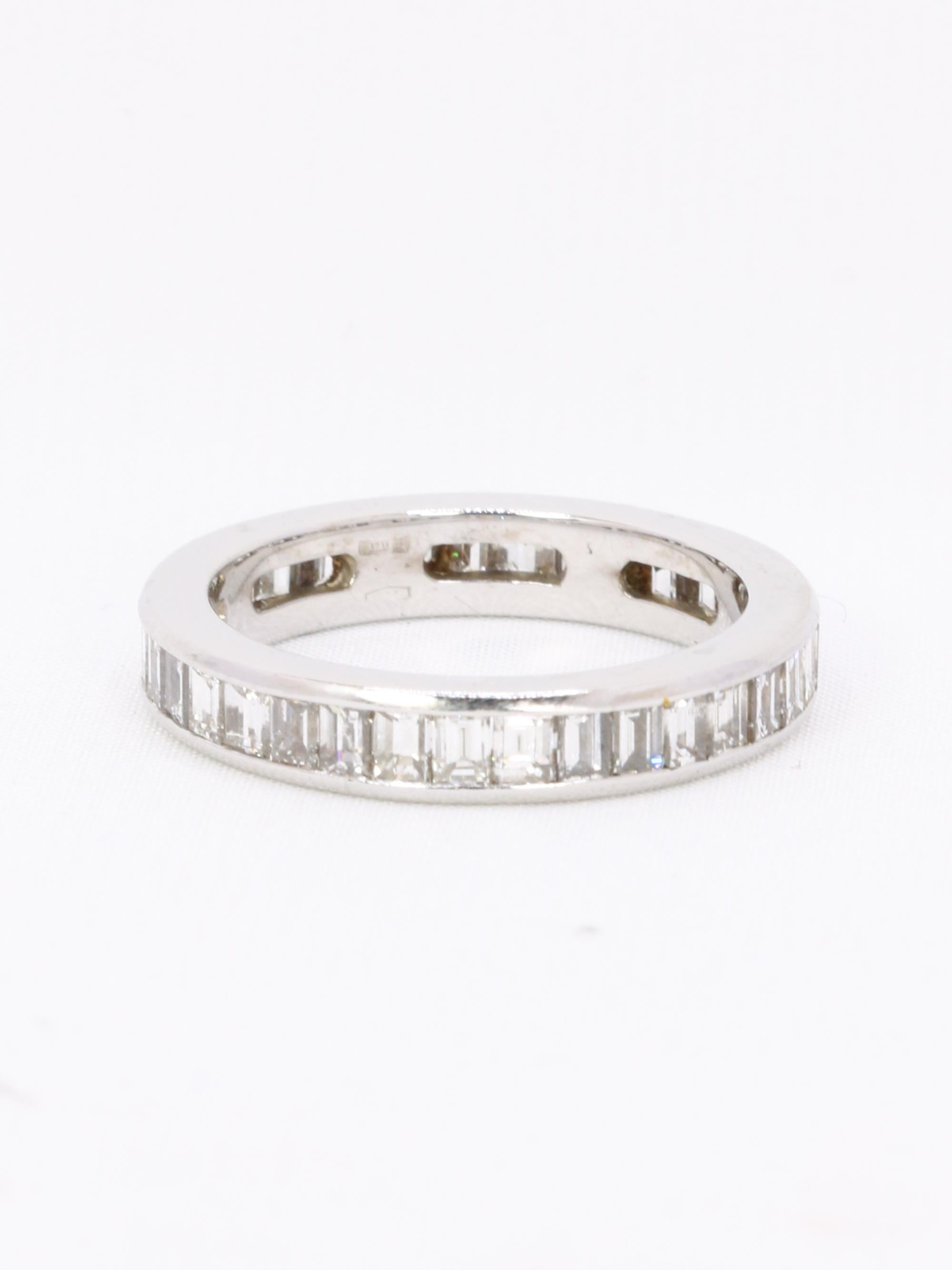 Alliance diamants baguette or blanc 3,50 carats