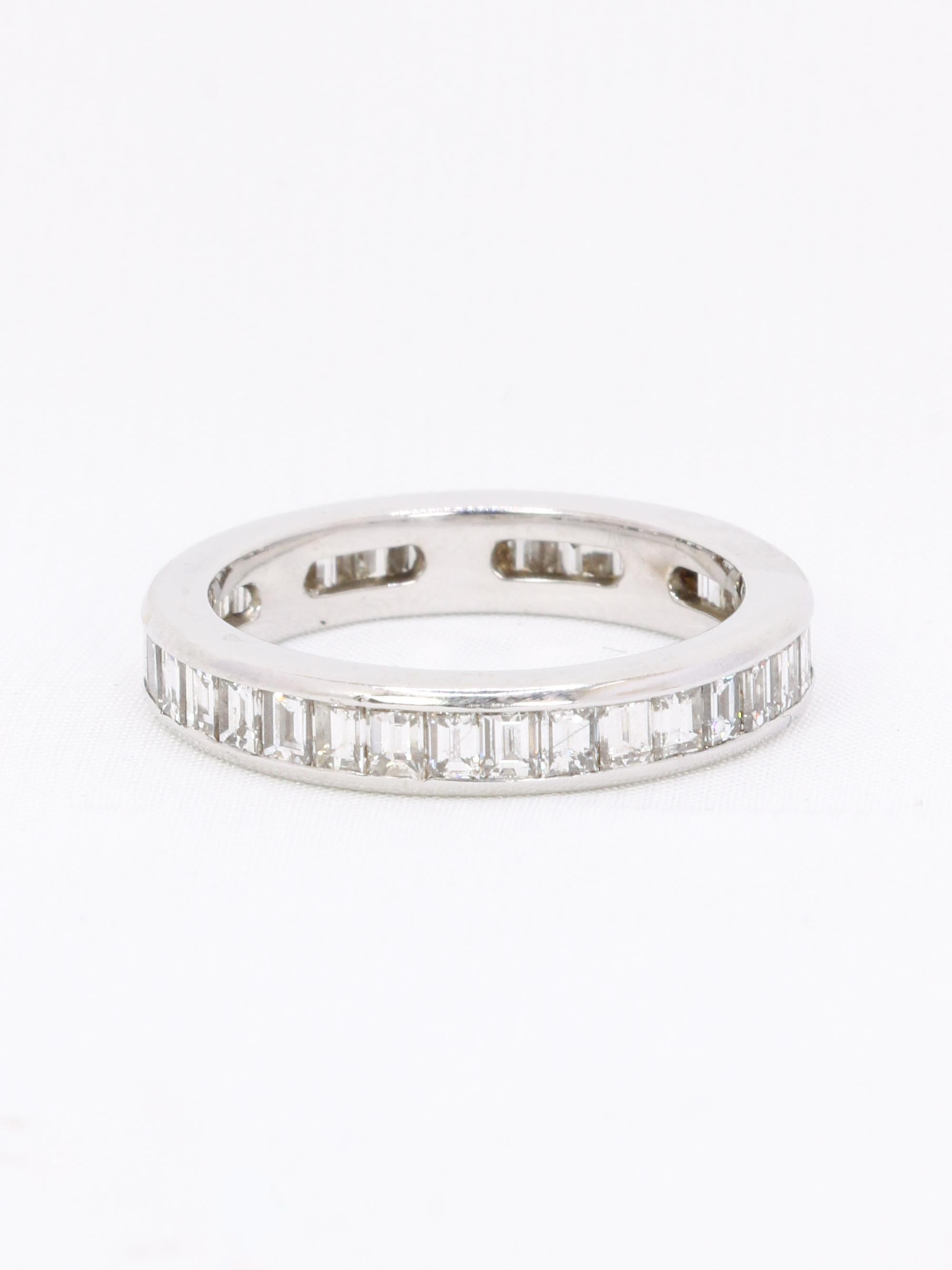 Alliance diamants baguette or blanc 3,50 carats