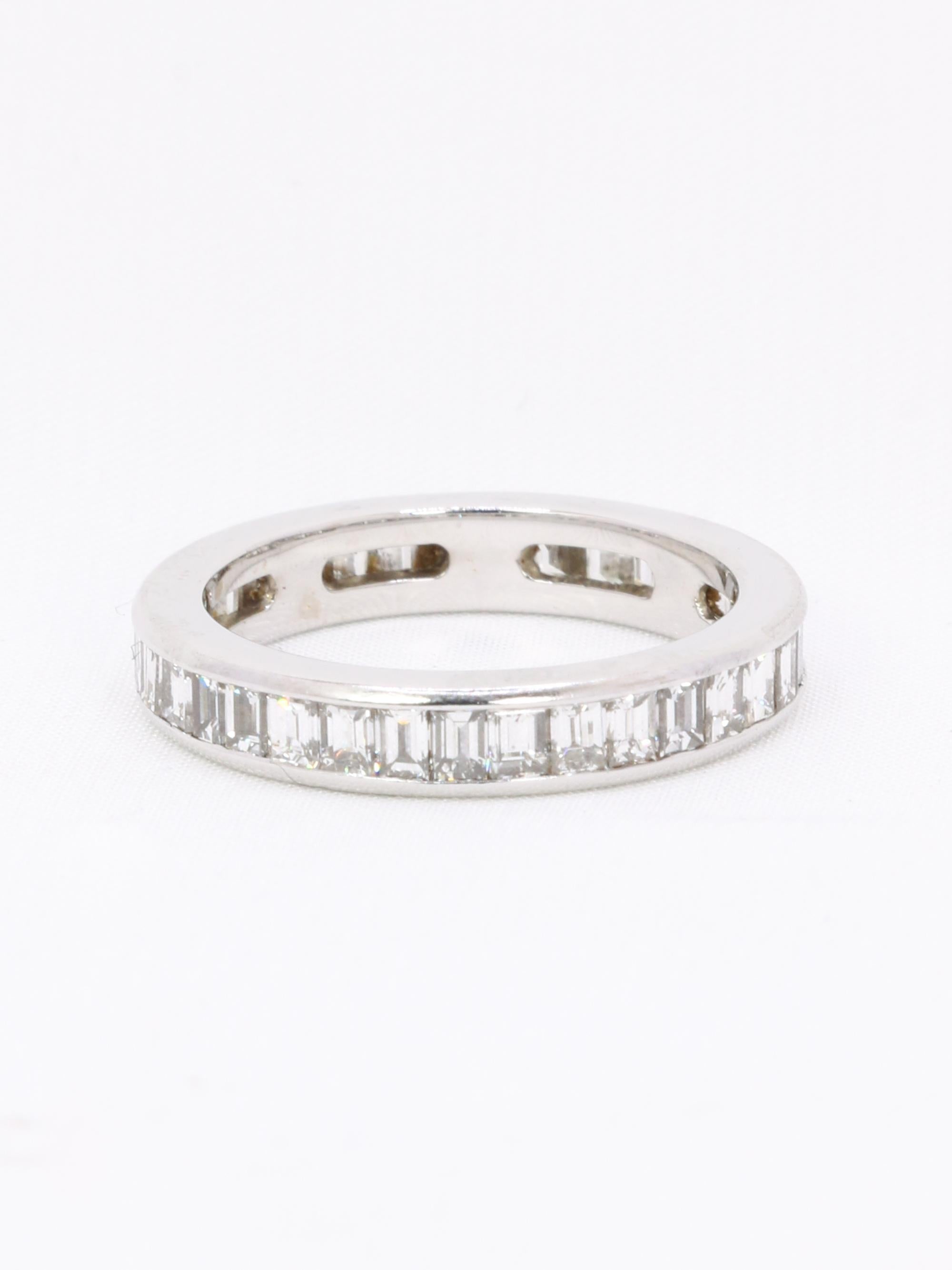 Alliance diamants baguette or blanc 3,50 carats