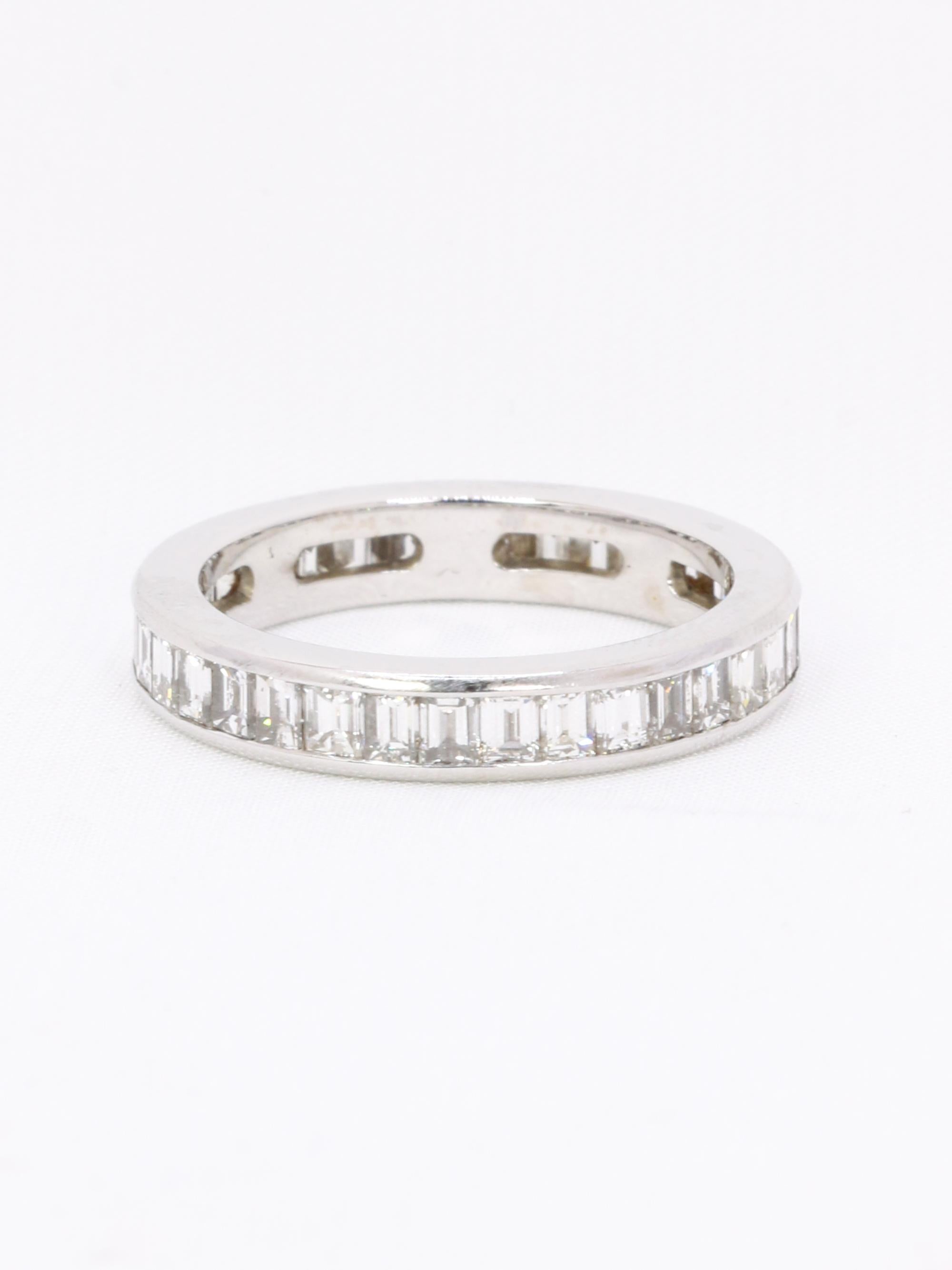 Alliance diamants baguette or blanc 3,50 carats