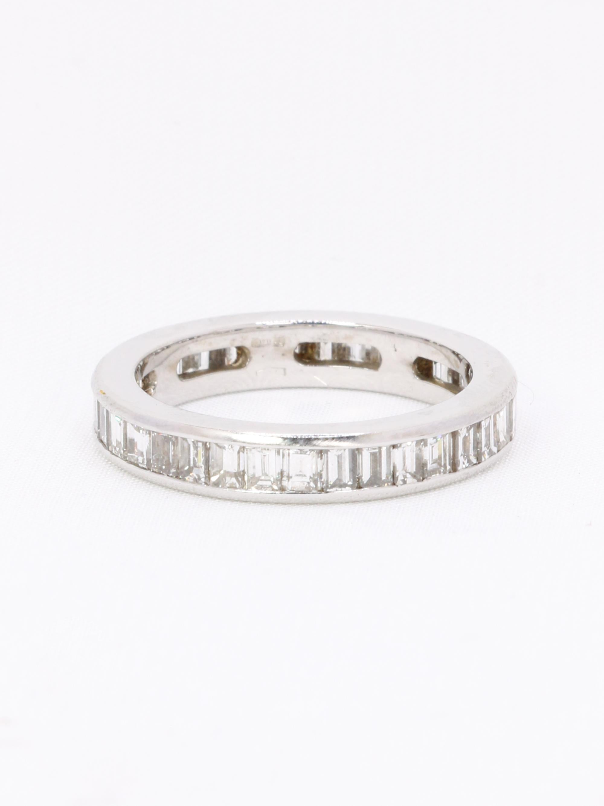 Alliance diamants baguette or blanc 3,50 carats