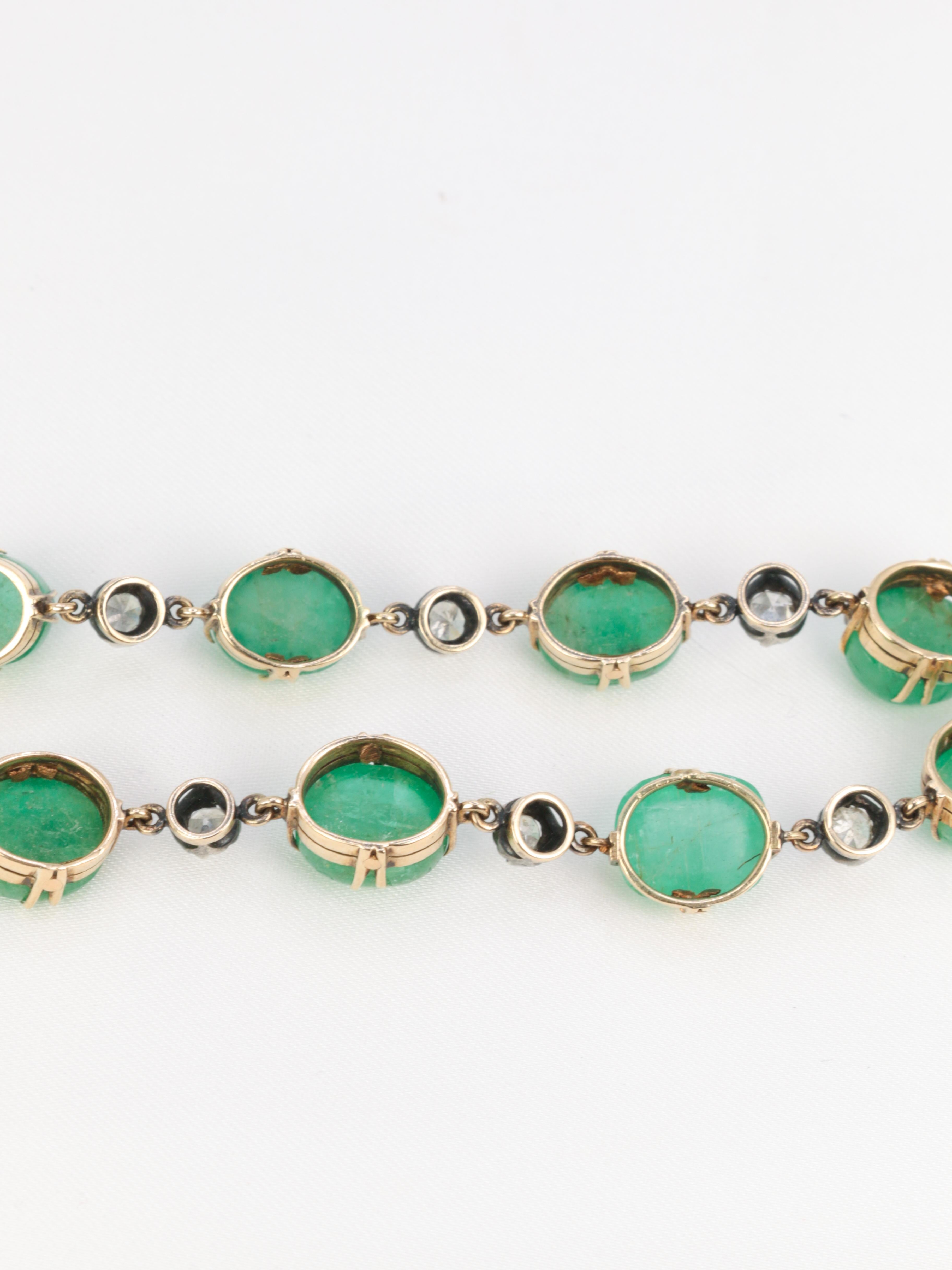 Bracelet ancien cabochons d'émeraudes or jaune diamants