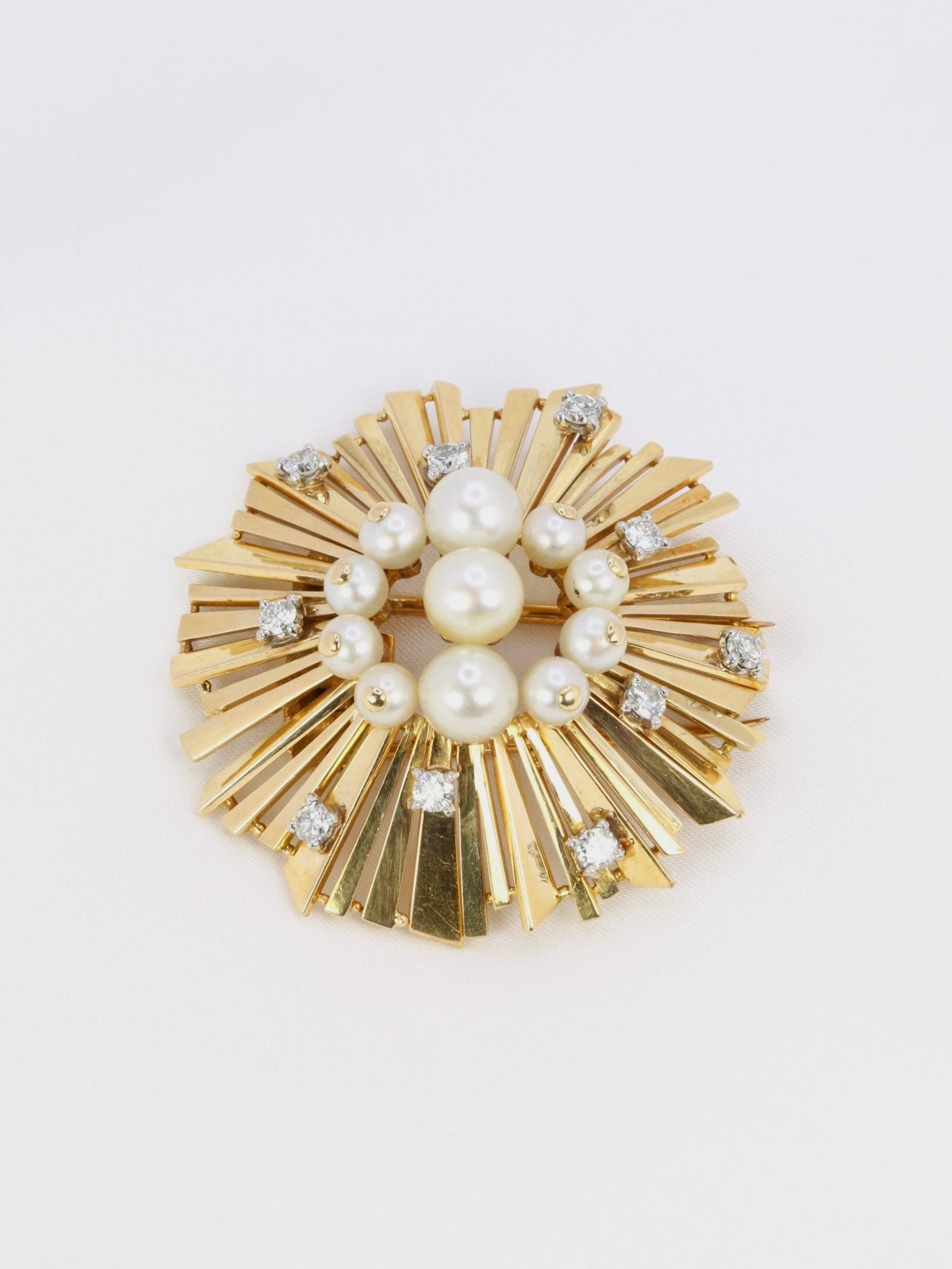 CARTIER Broche vintage soleil or platine perles diamants